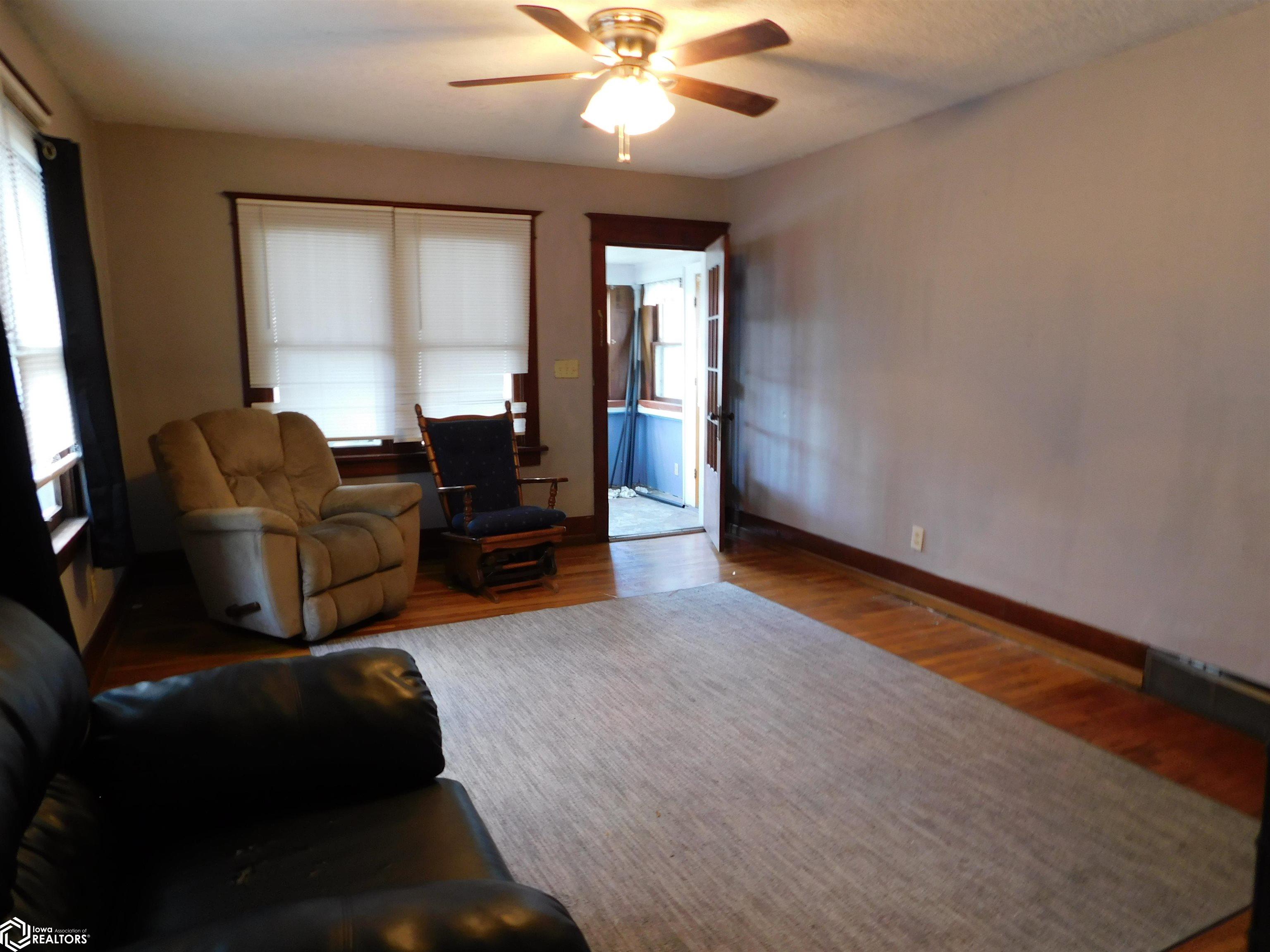 711 N Elm Street, Creston, Iowa image 4