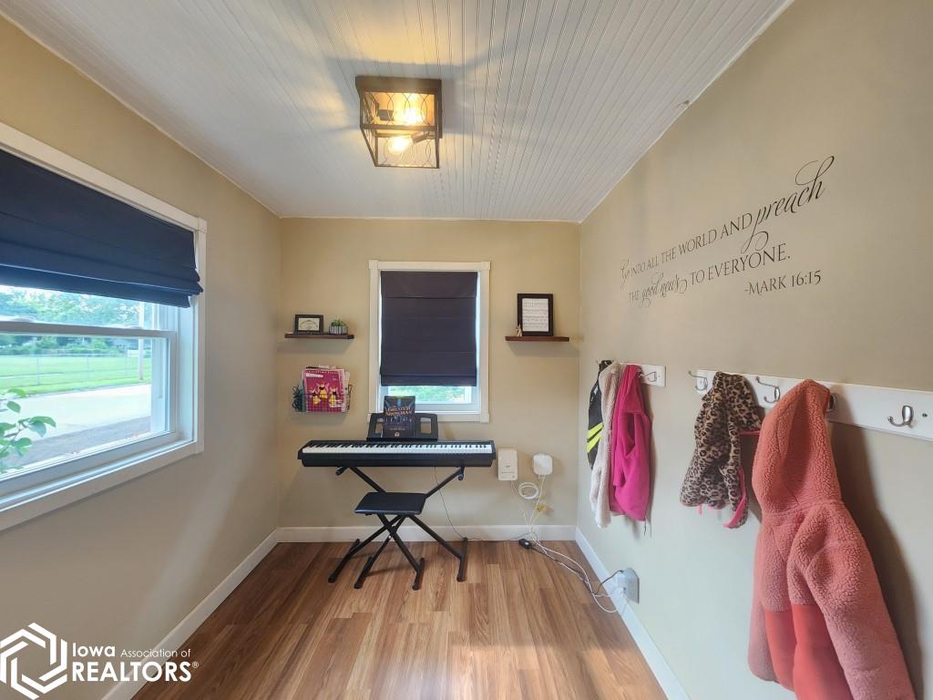 1306 N Rhode Island Avenue, Mason City, Iowa image 18