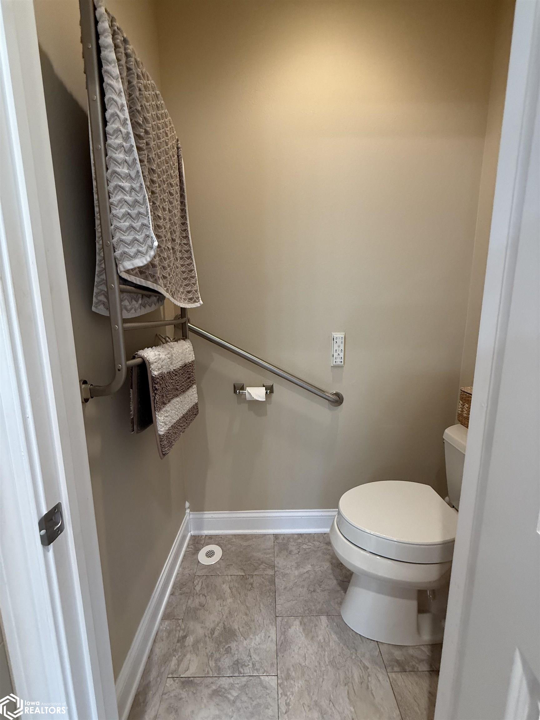 125 Pebble Creek Drive, Mason City, Iowa image 21