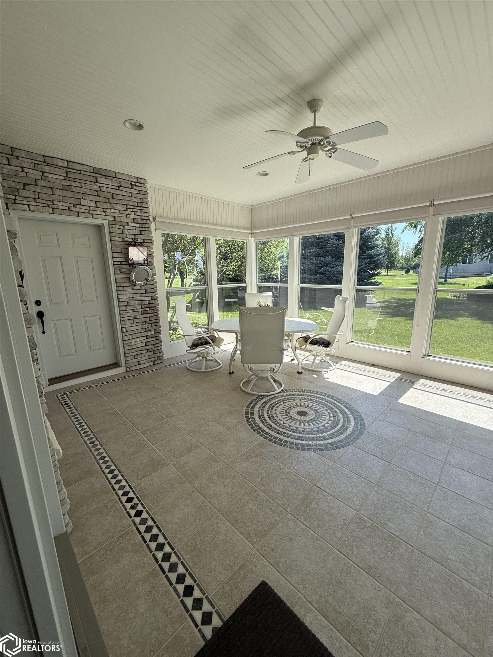 125 Pebble Creek Drive, Mason City, Iowa image 23