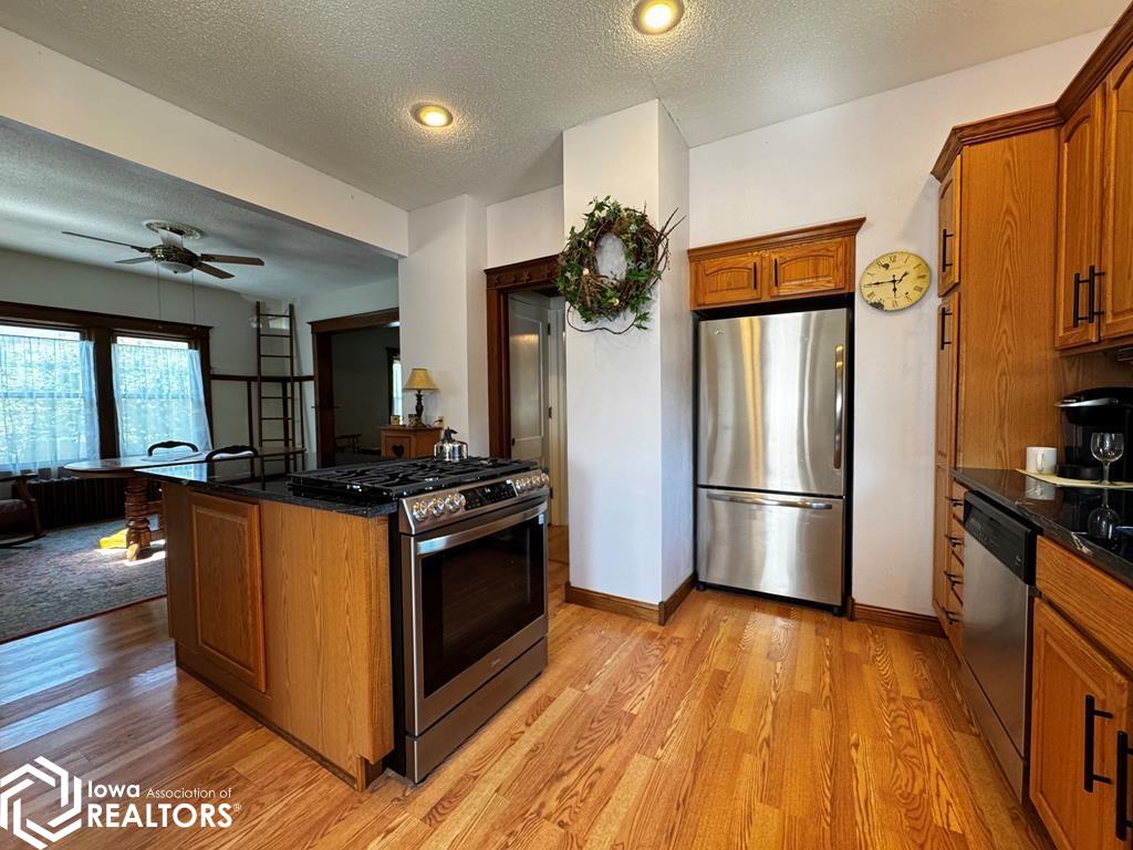 1314 Des Moines Street, Webster City, Iowa image 7