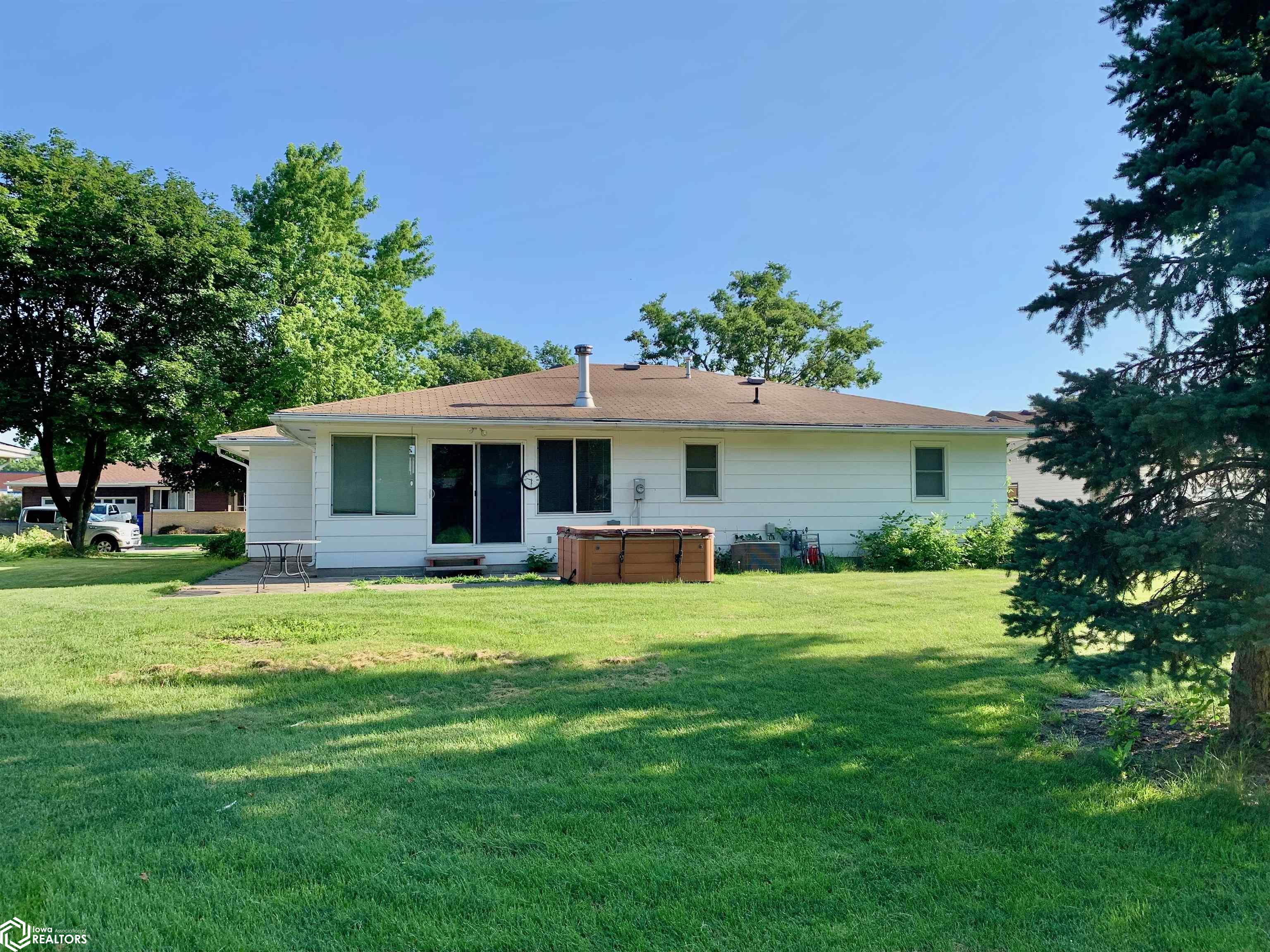 401 Rushview Drive, Jefferson, Iowa image 27