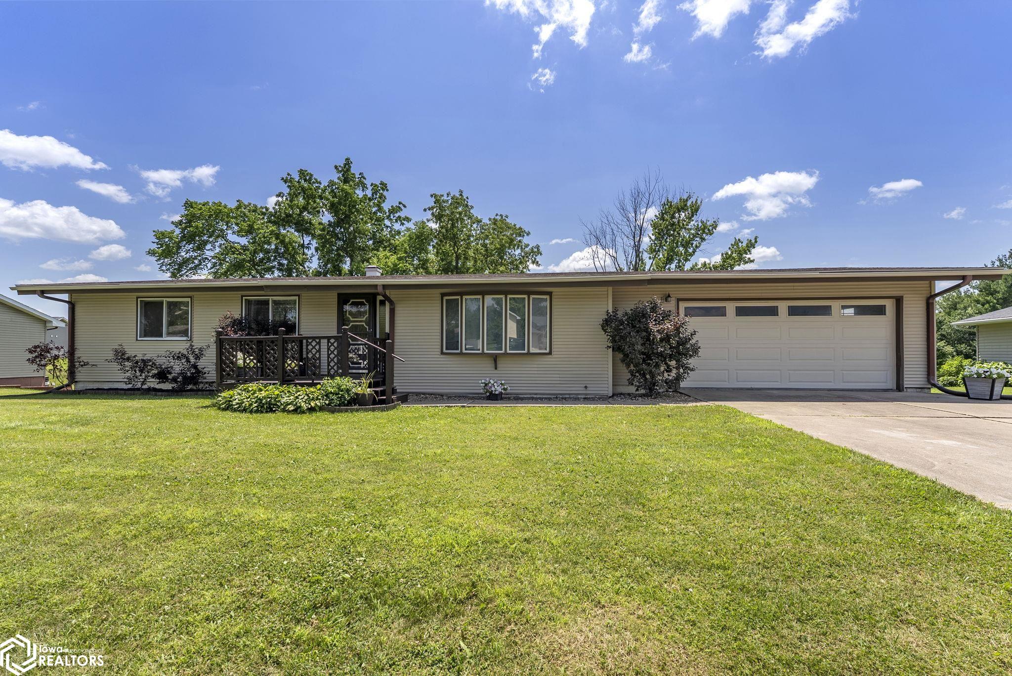 127 Orchard Lane, Columbus Junction, Iowa image 1