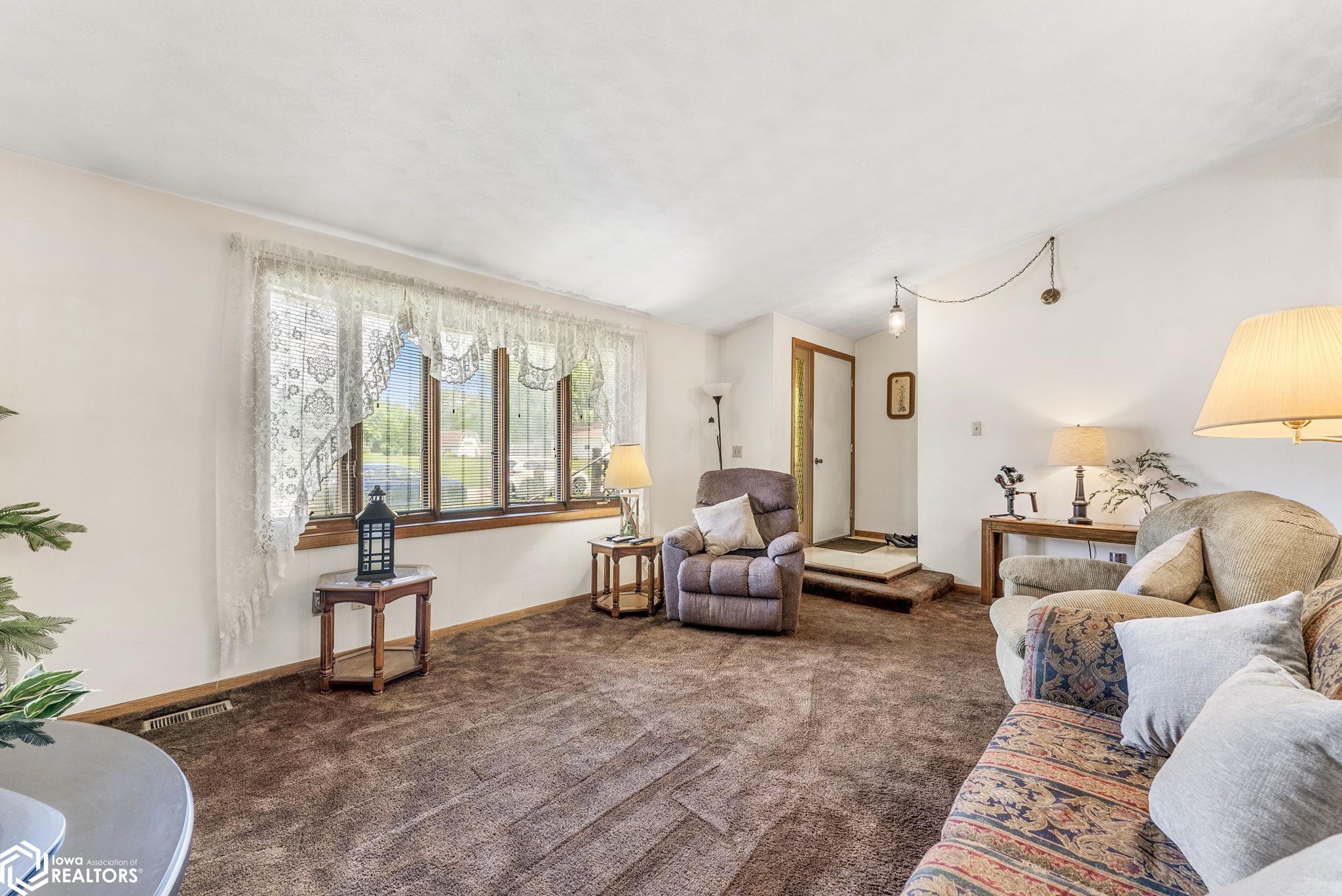 127 Orchard Lane, Columbus Junction, Iowa image 12