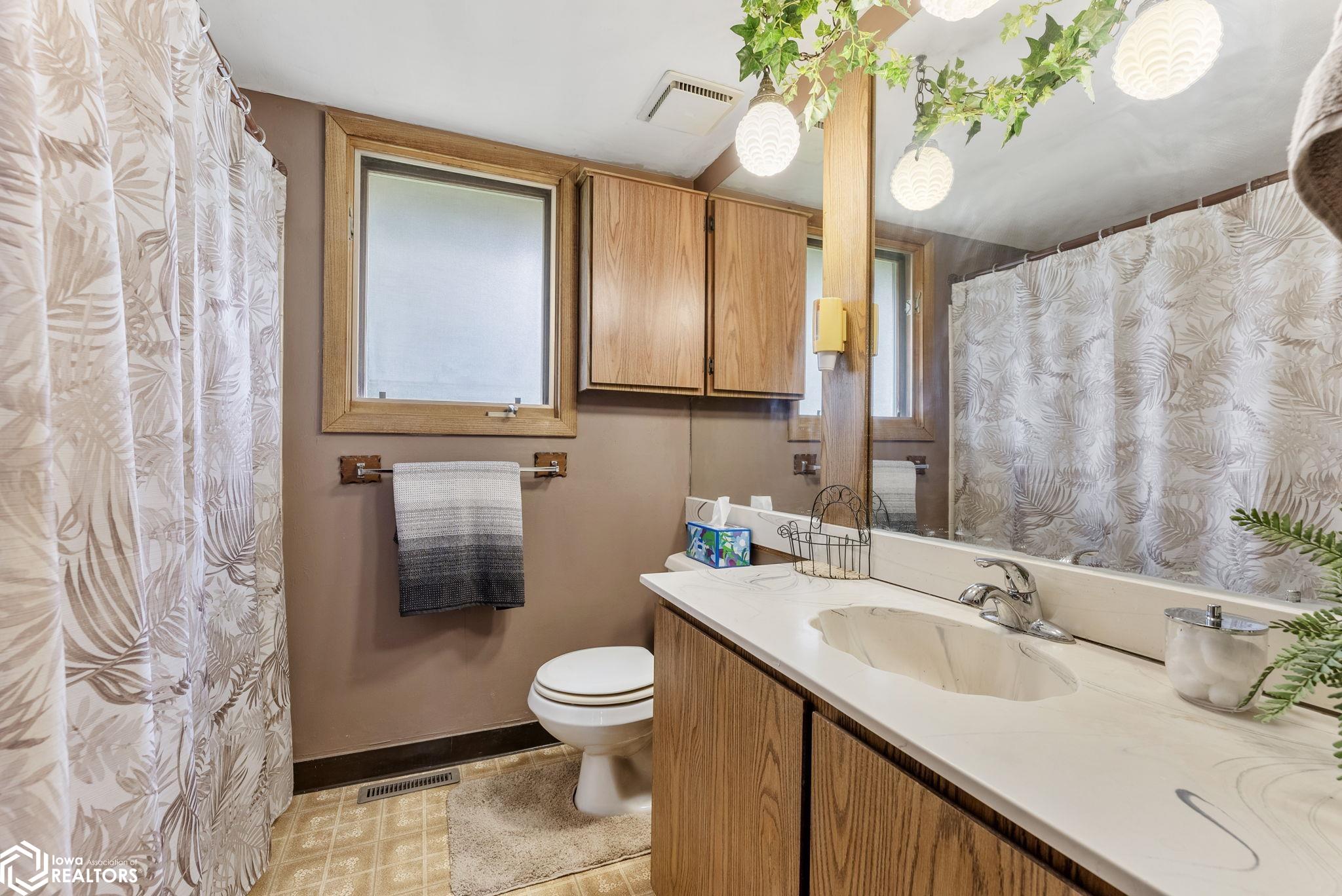 127 Orchard Lane, Columbus Junction, Iowa image 17