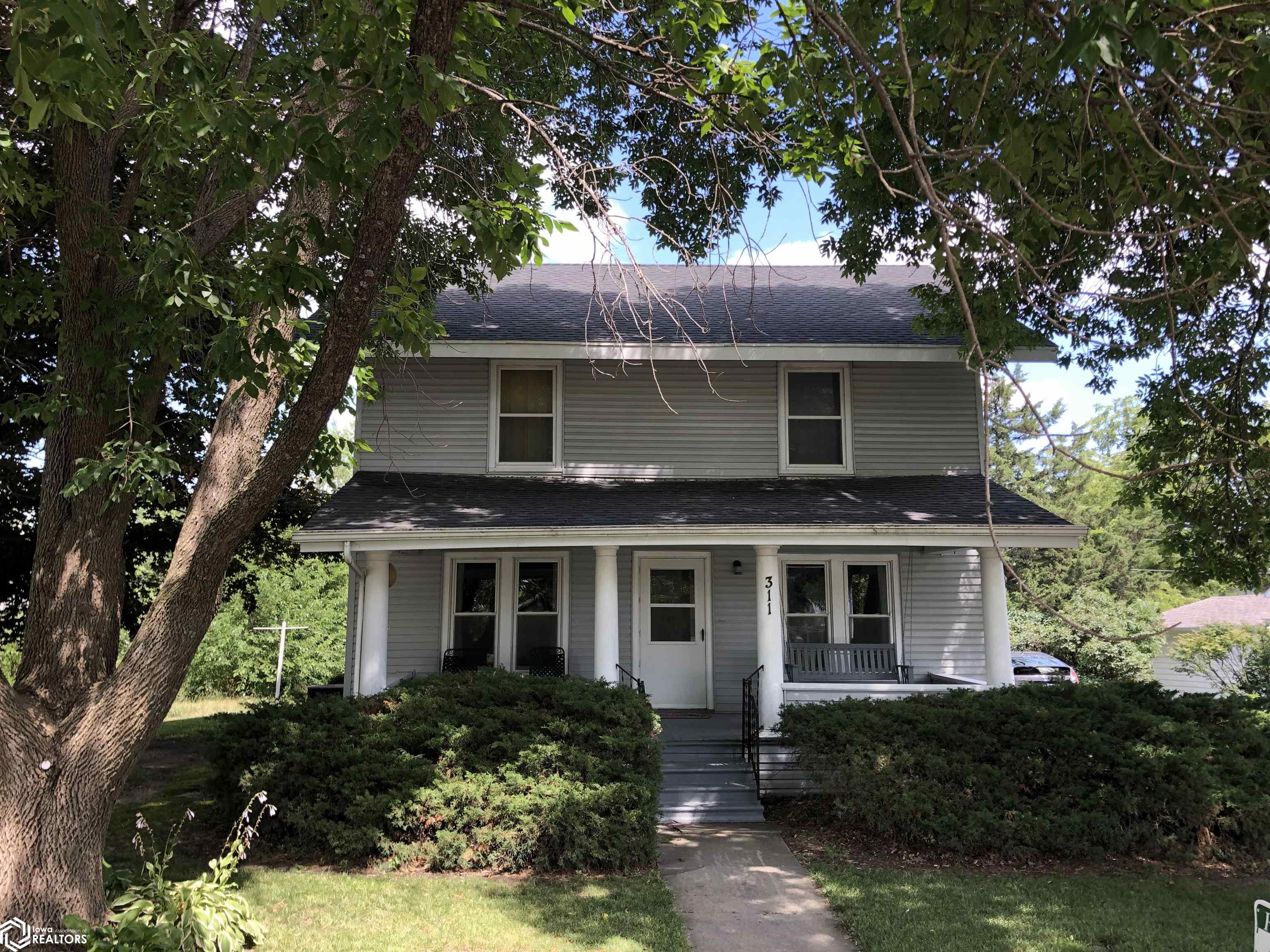 311 Grant Street, Murray, Iowa image 1