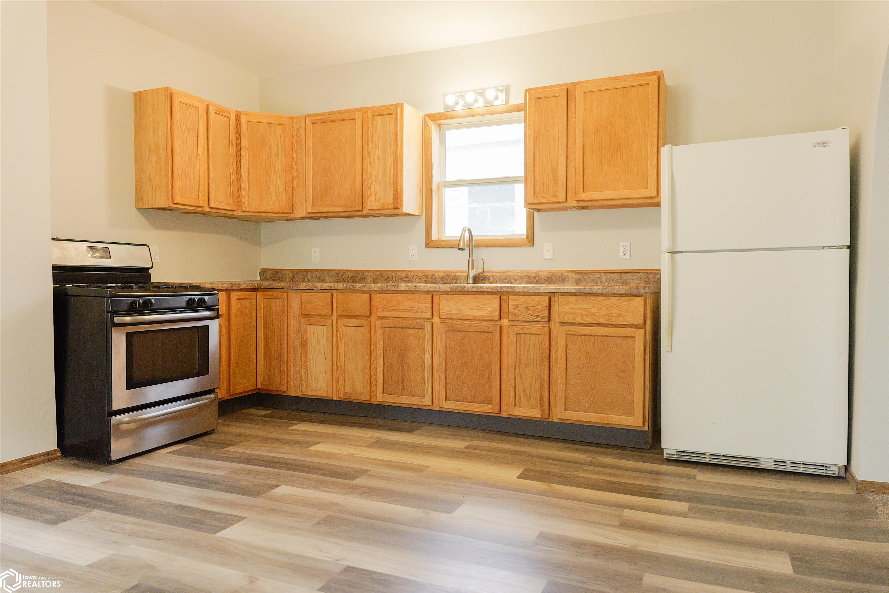 1513 Gnahn Street, Burlington, Iowa image 17