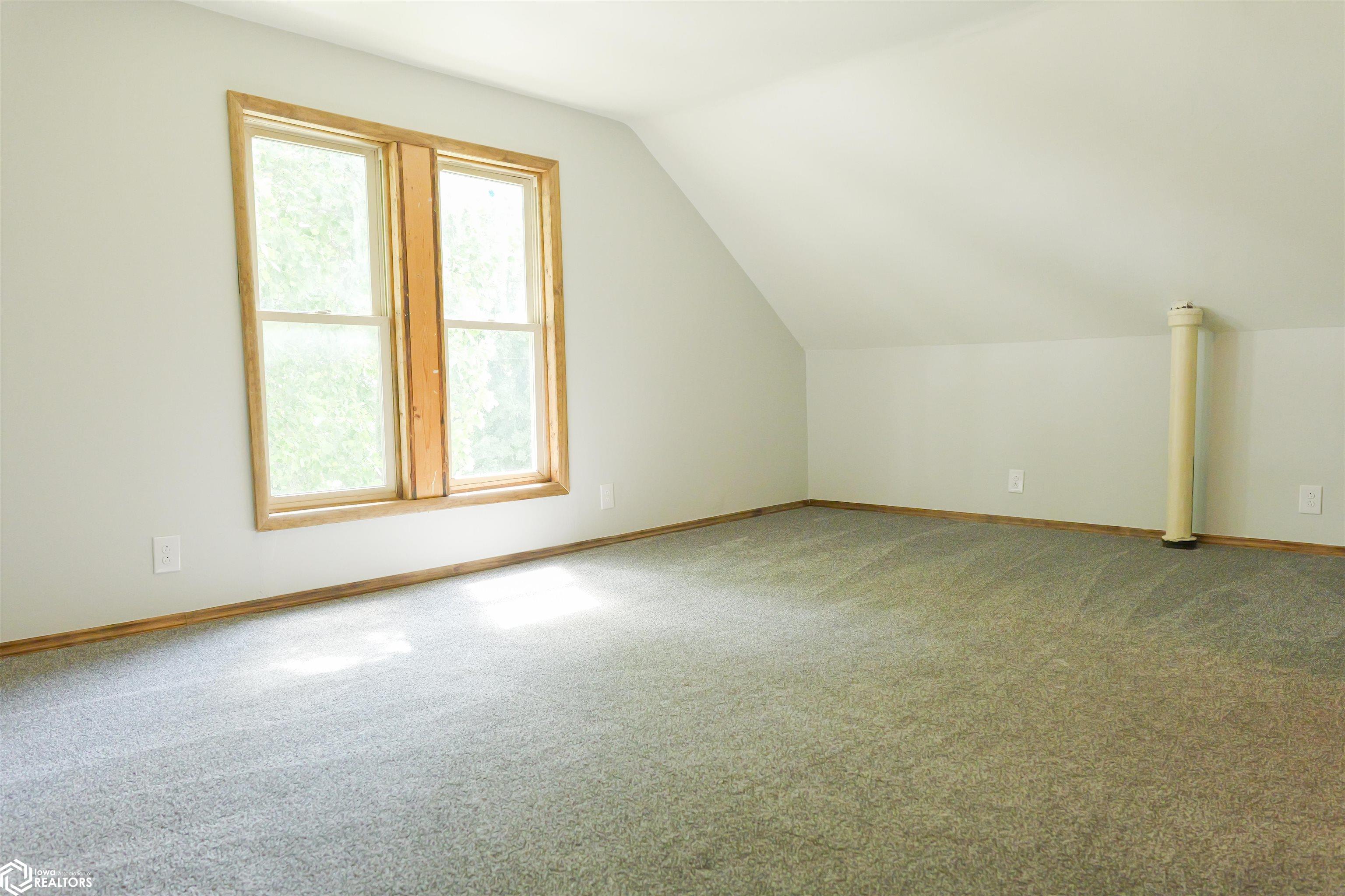 1513 Gnahn Street, Burlington, Iowa image 22