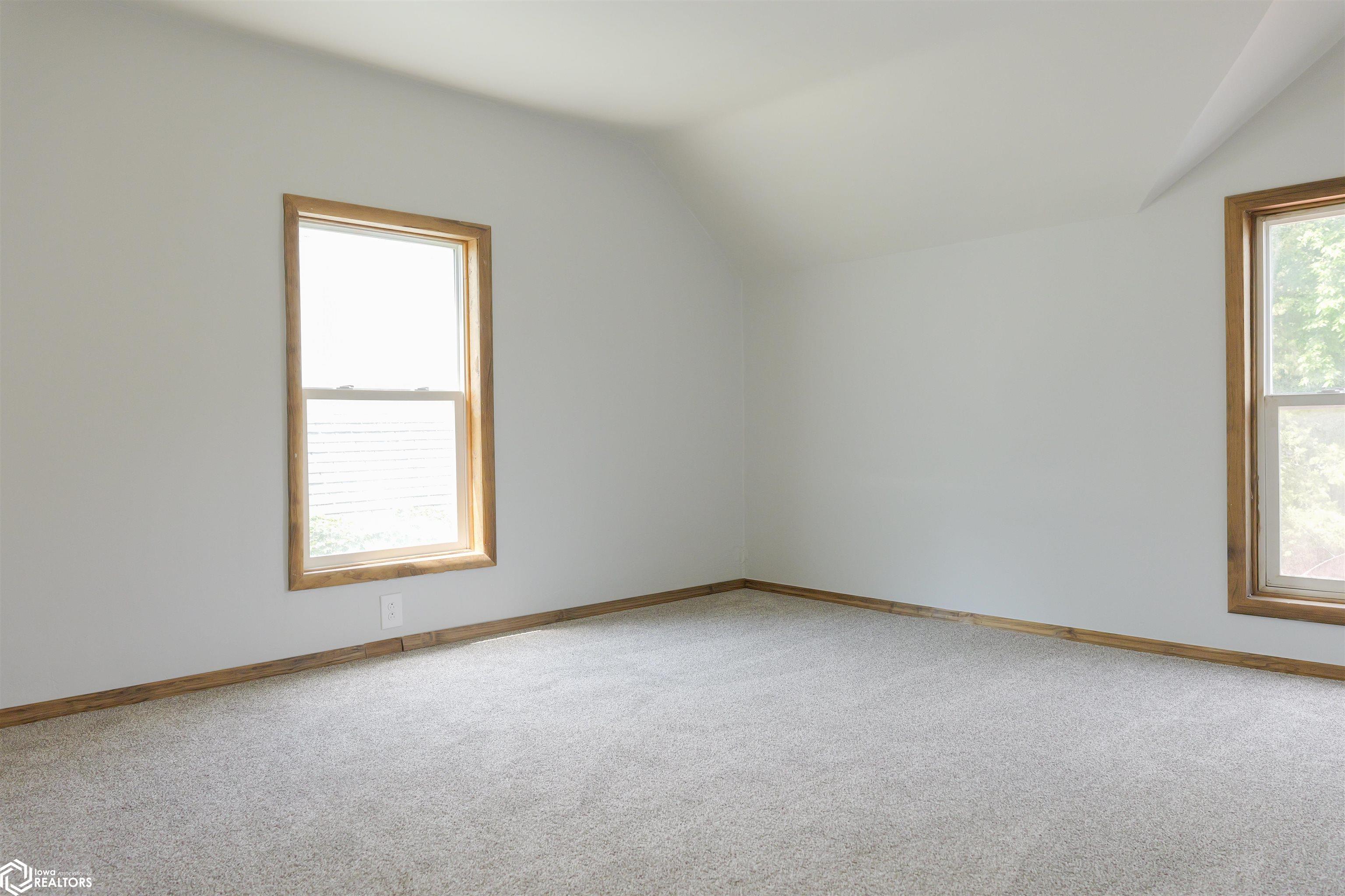 1513 Gnahn Street, Burlington, Iowa image 24