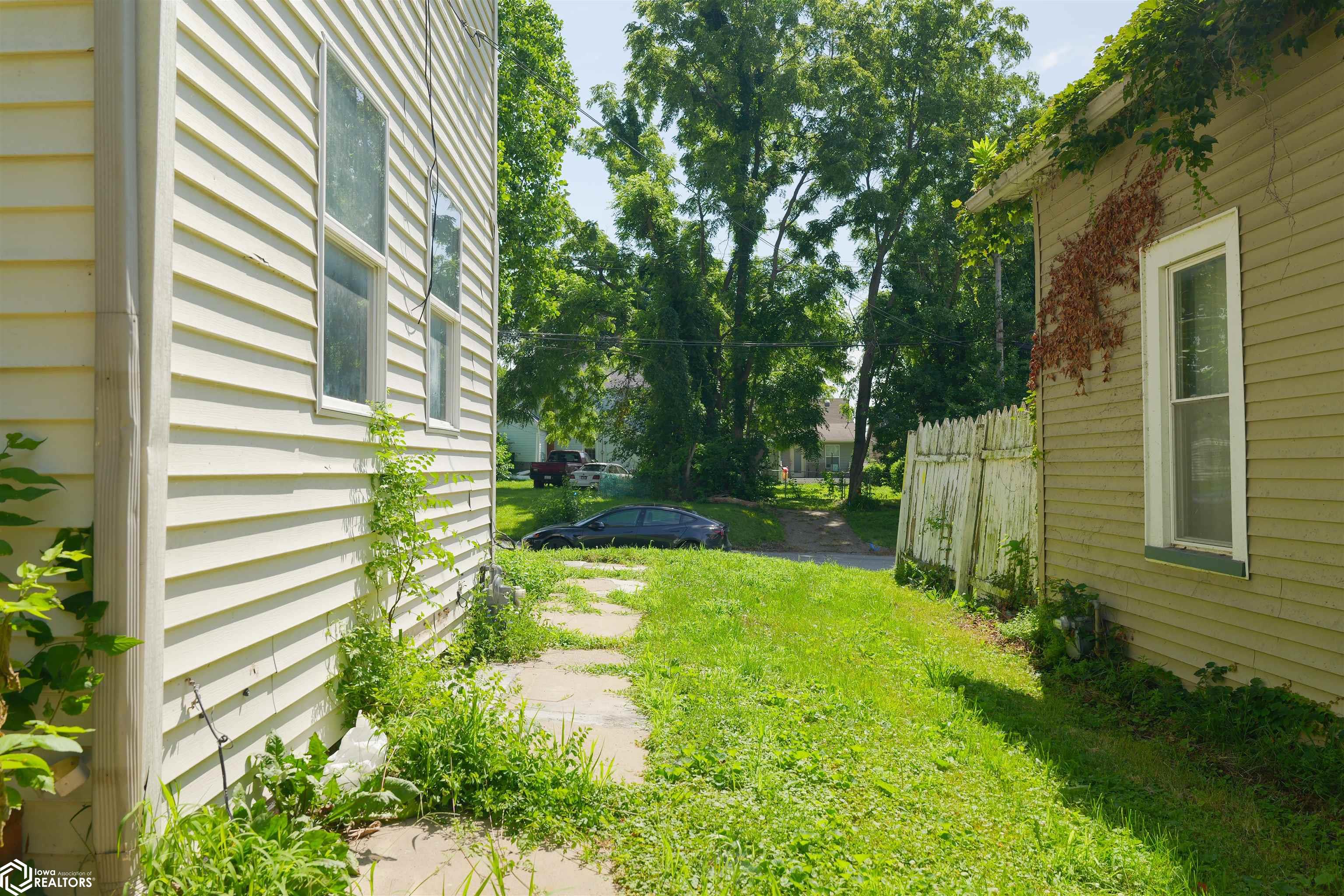 1513 Gnahn Street, Burlington, Iowa image 5