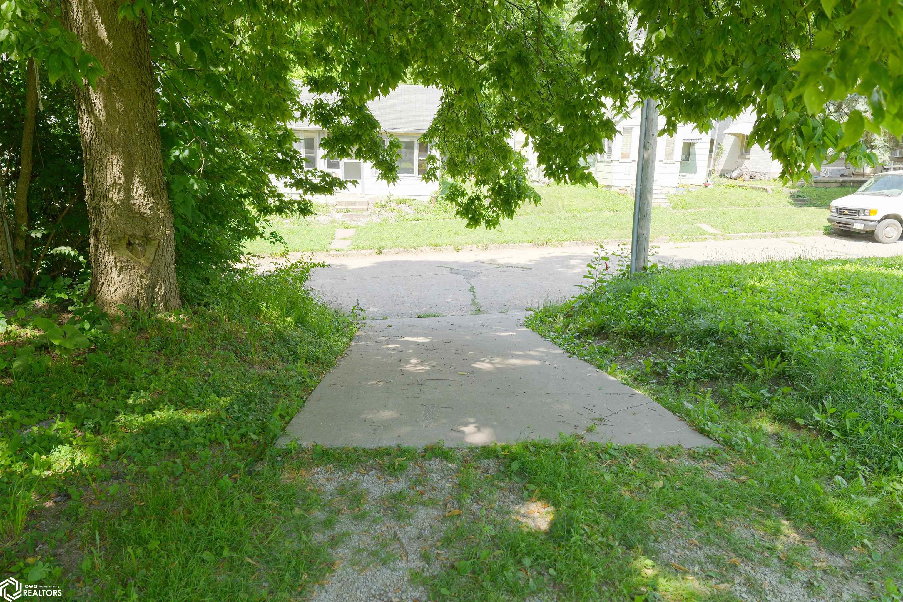 1513 Gnahn Street, Burlington, Iowa image 8