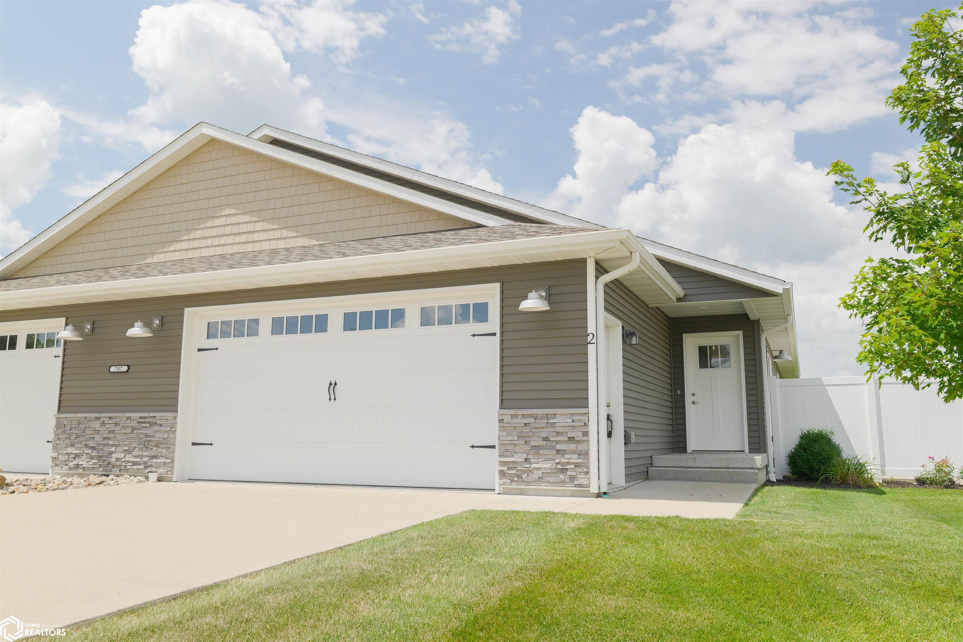 707 Layne Drive #2, West Burlington, Iowa image 1
