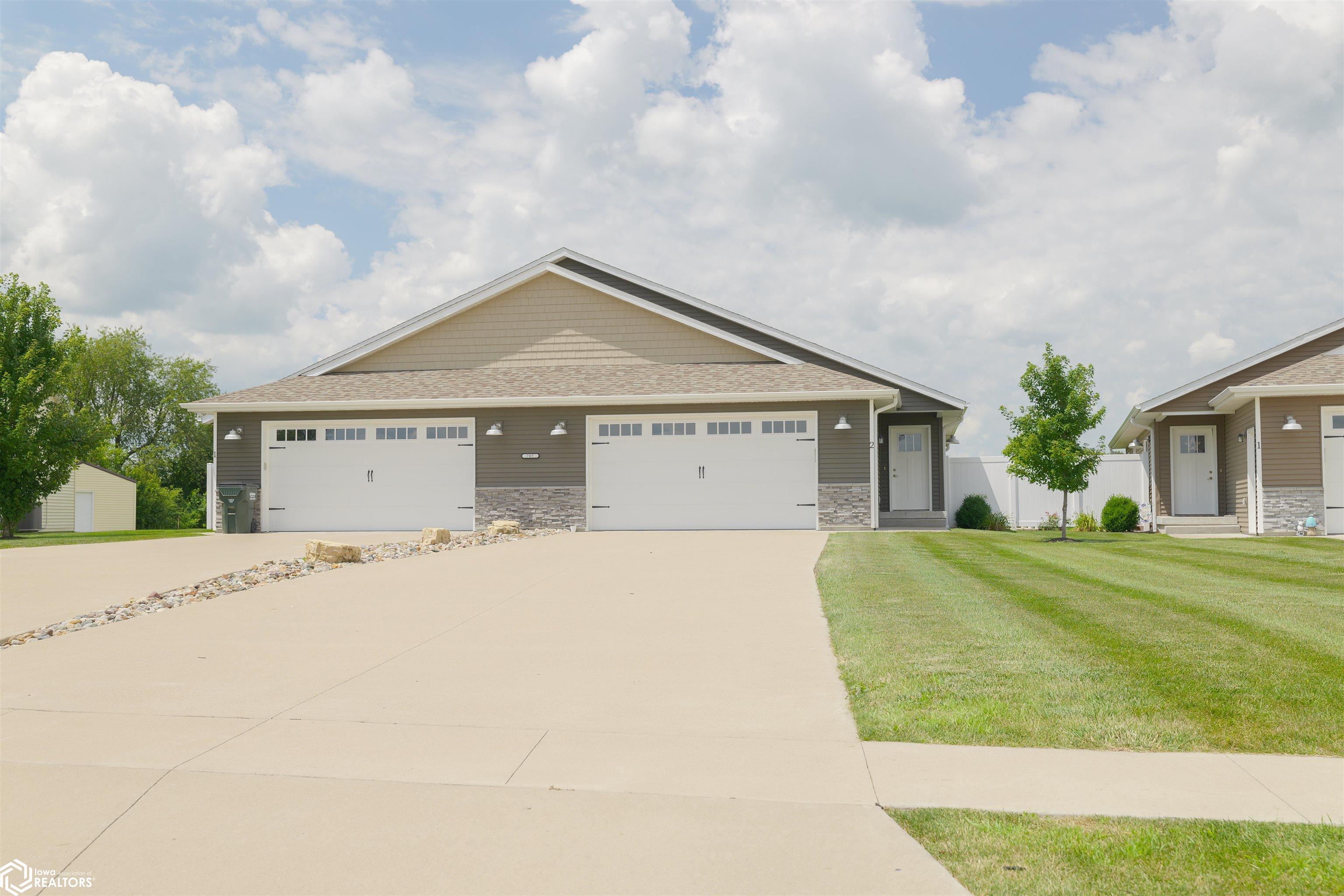 707 Layne Drive #2, West Burlington, Iowa image 2