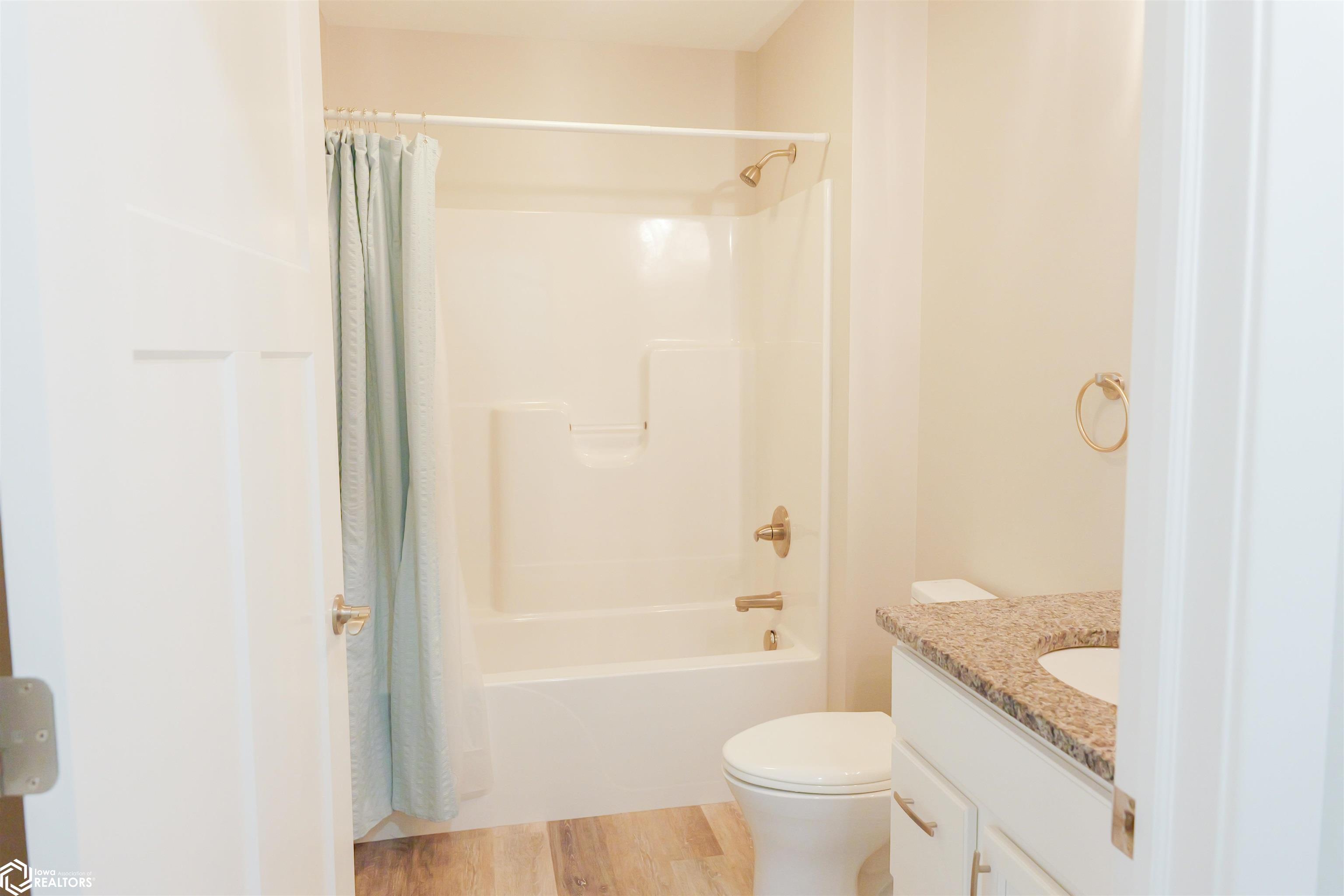 707 Layne Drive #2, West Burlington, Iowa image 16