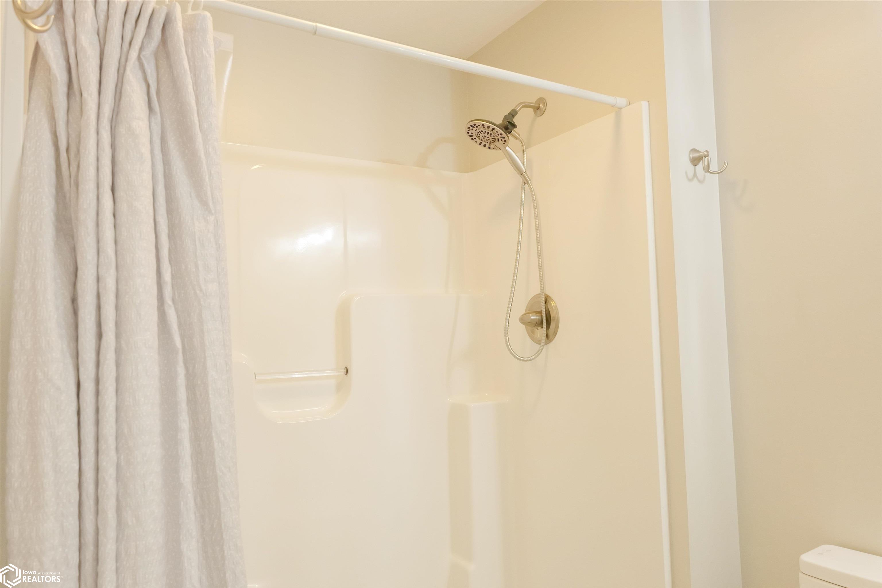 707 Layne Drive #2, West Burlington, Iowa image 28