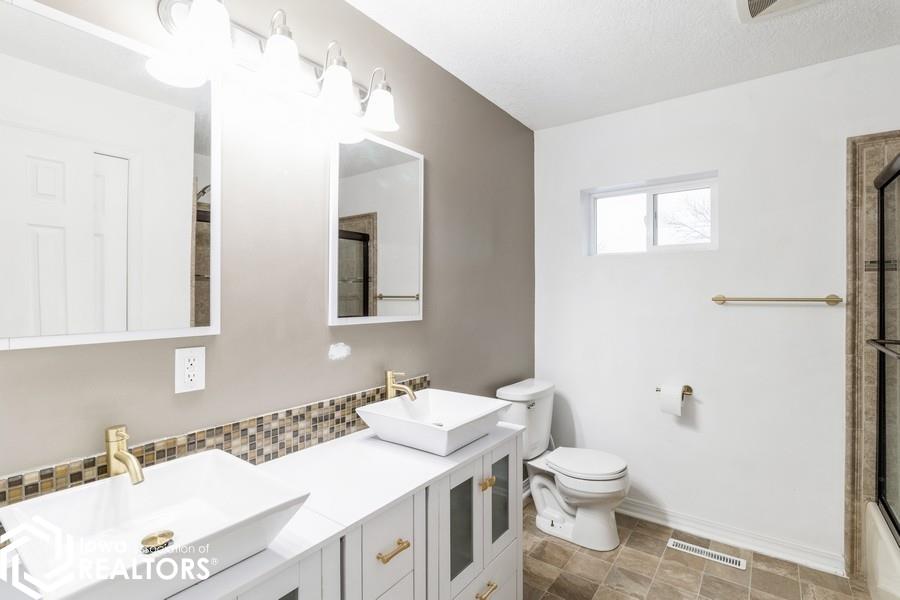 1813 Wiese Garden Road, Marshalltown, Iowa image 14