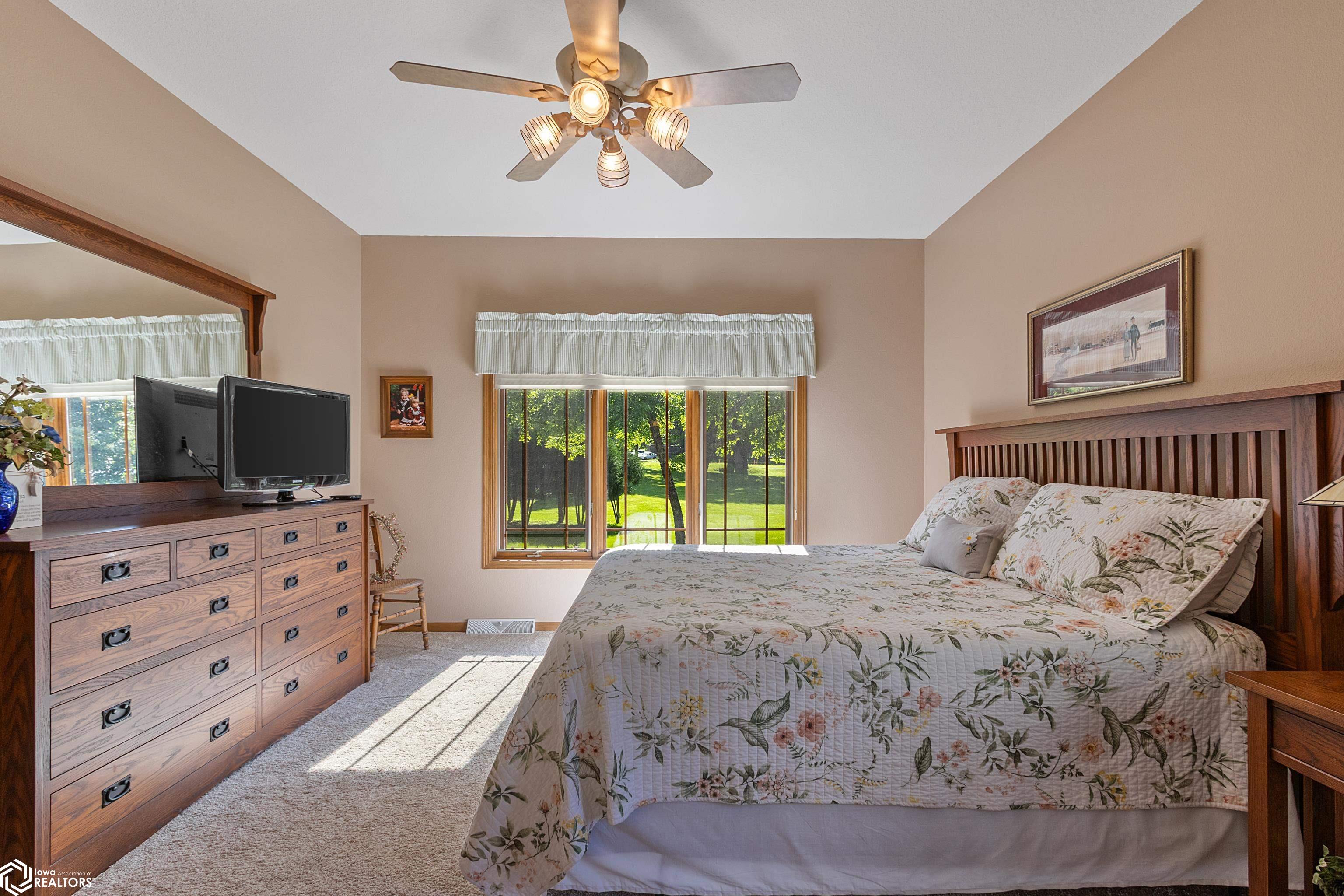 15261 Dodge Ave, Clear Lake, Iowa image 15