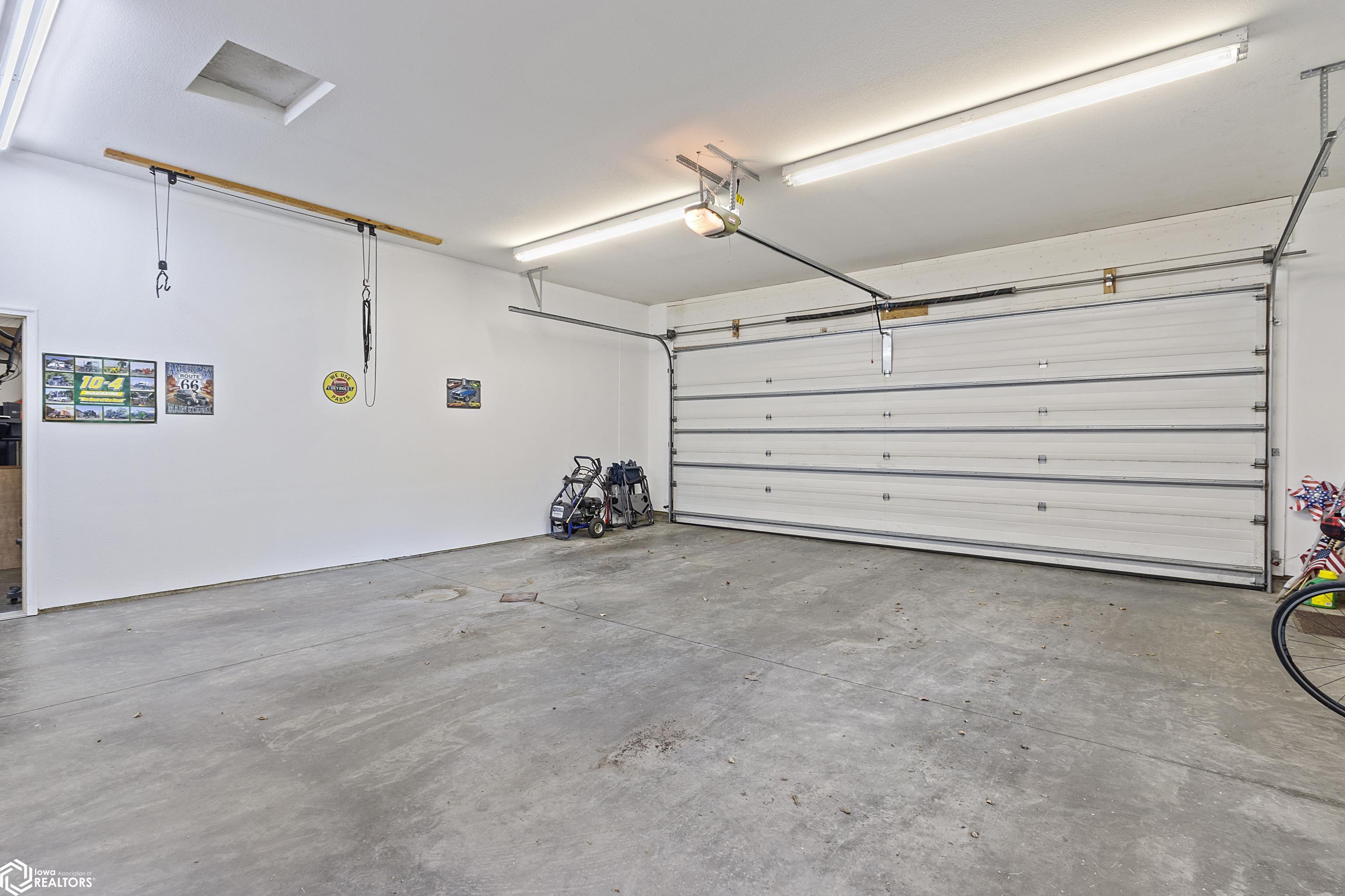 15261 Dodge Ave, Clear Lake, Iowa image 21