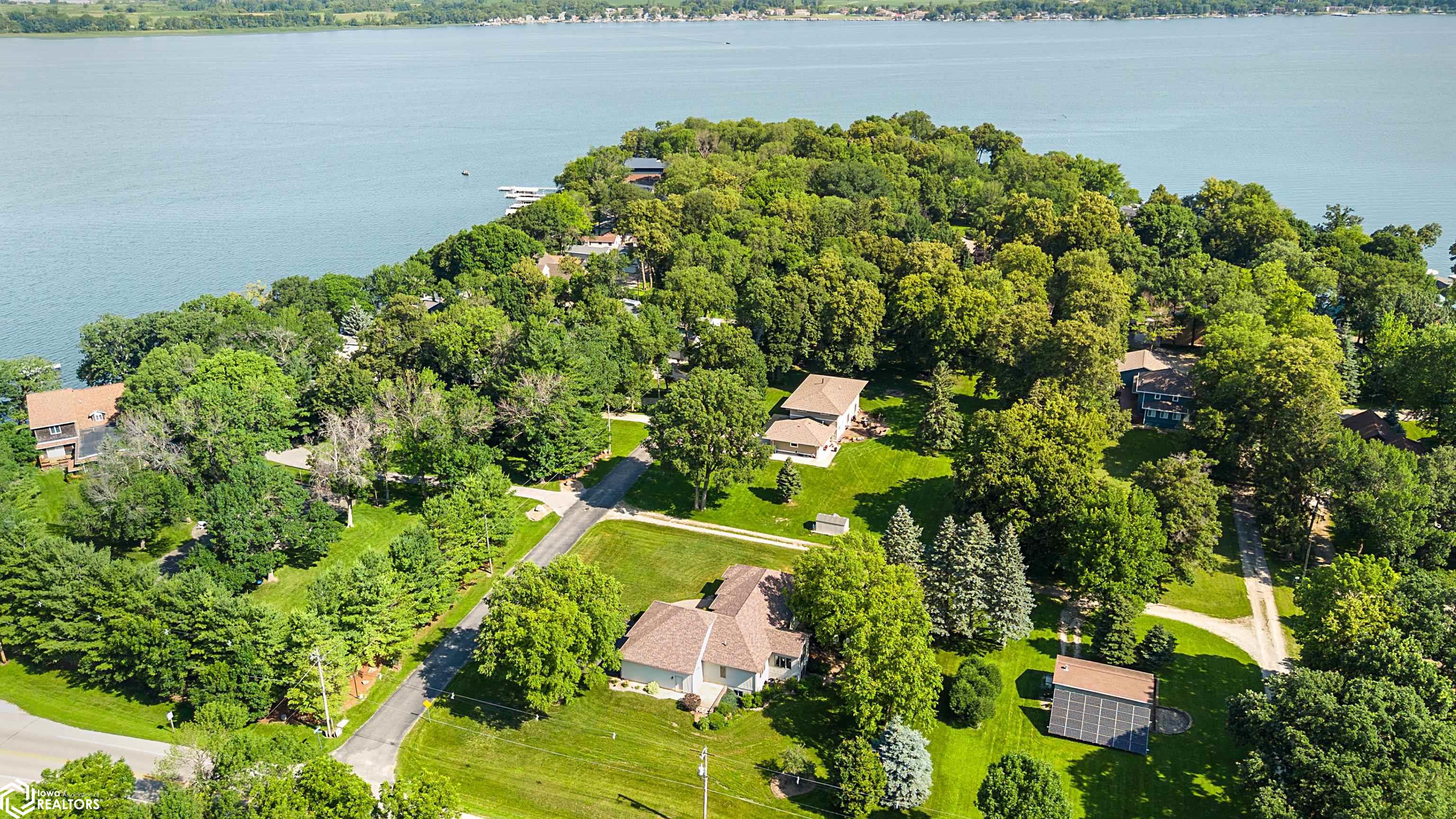 15261 Dodge Ave, Clear Lake, Iowa image 6