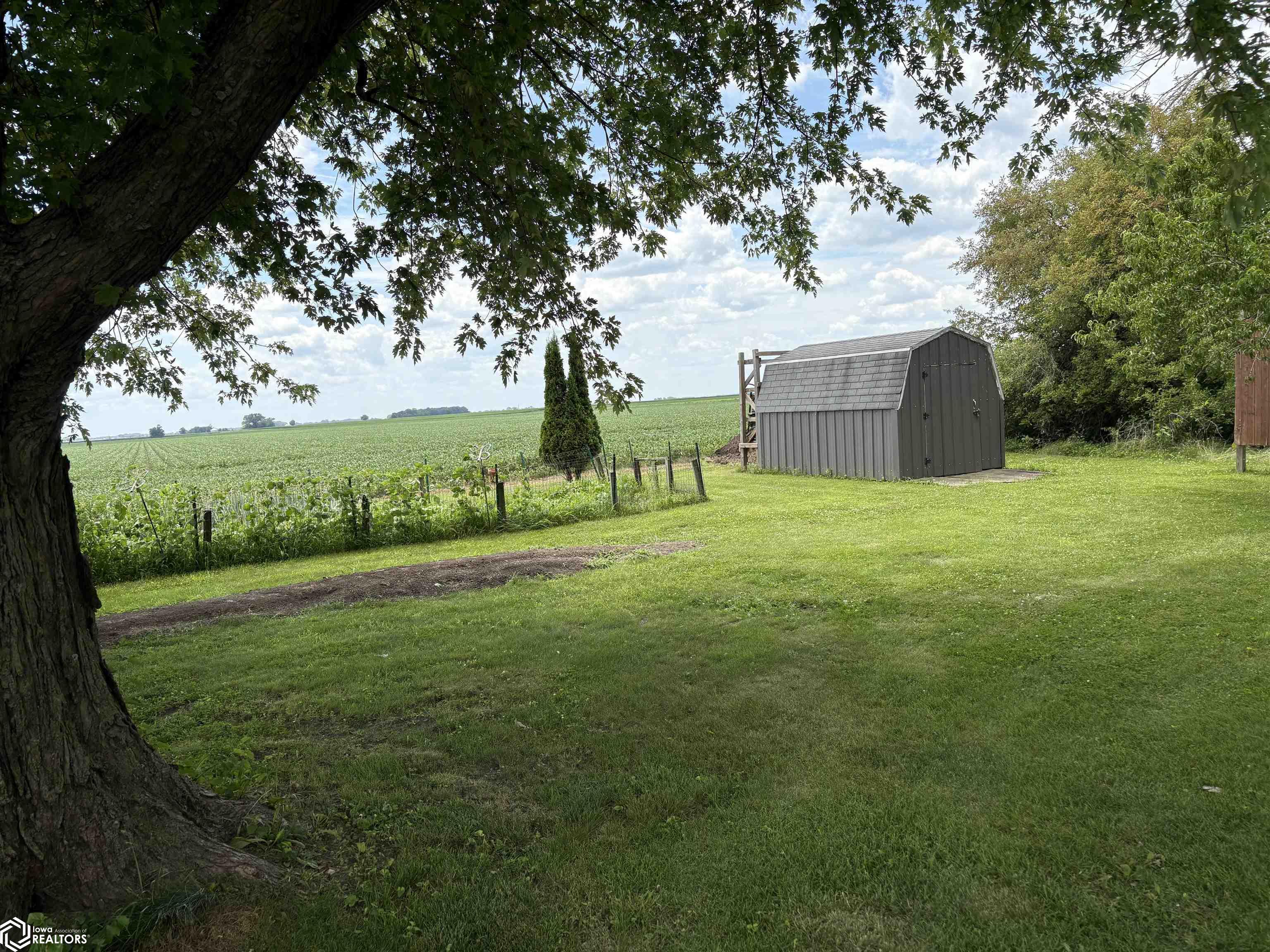 2143 Meekers Landing Road, Oakville, Iowa image 18