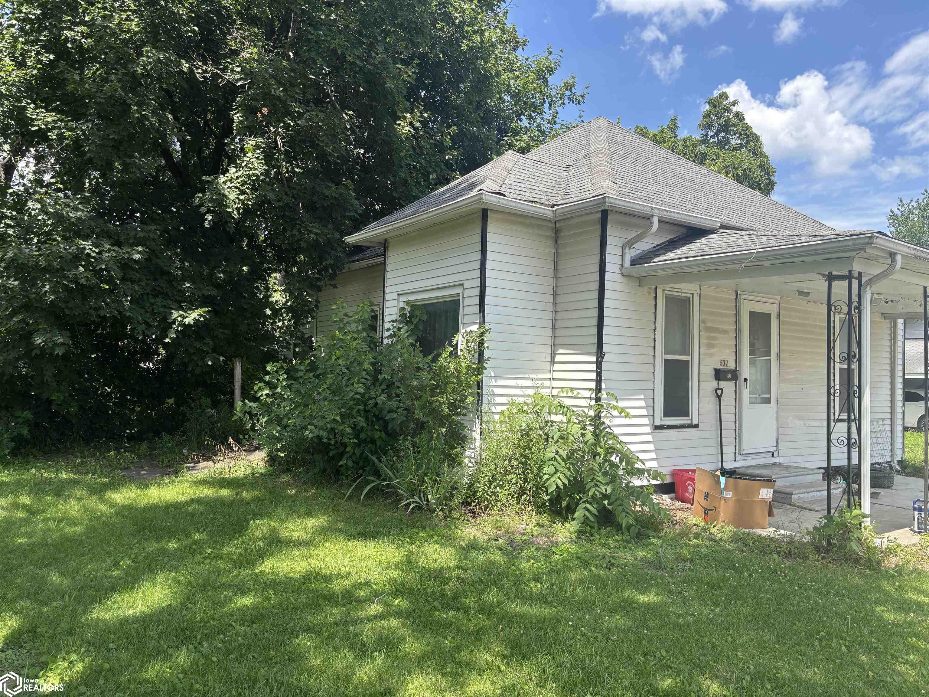 537 S Moore Street, Ottumwa, Iowa image 2