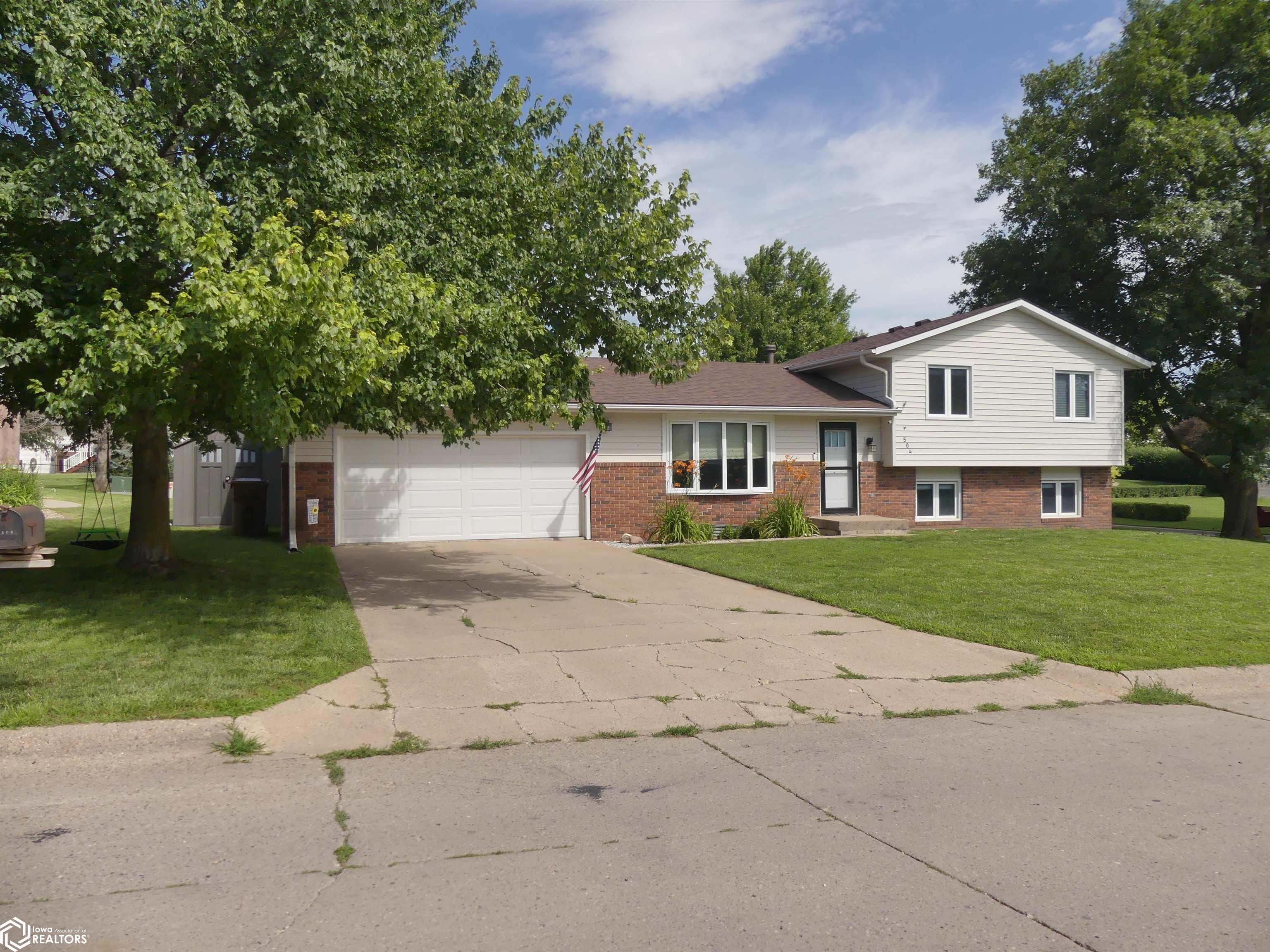 504 Southdale Drive, Carroll, Iowa image 1