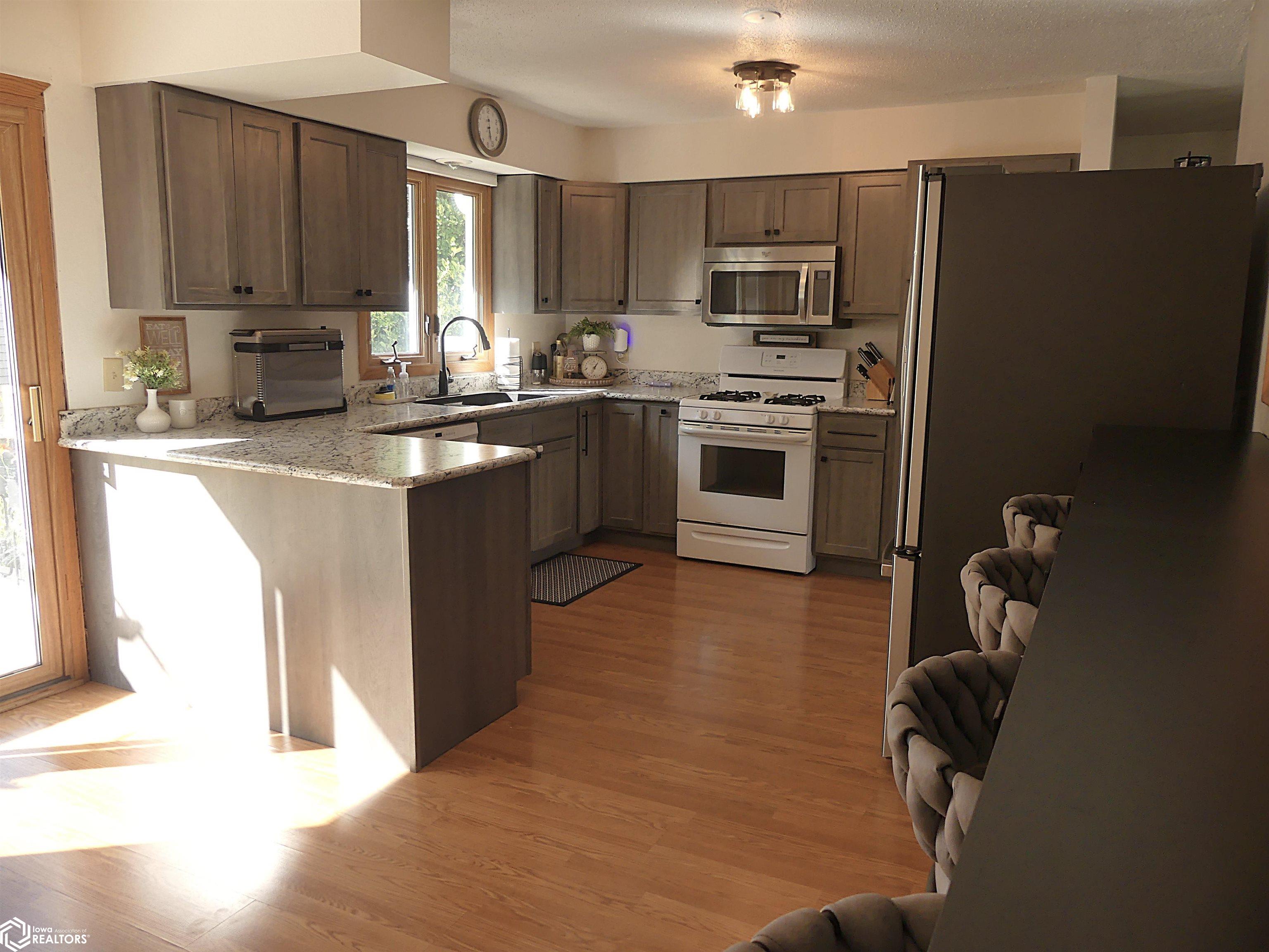 504 Southdale Drive, Carroll, Iowa image 14