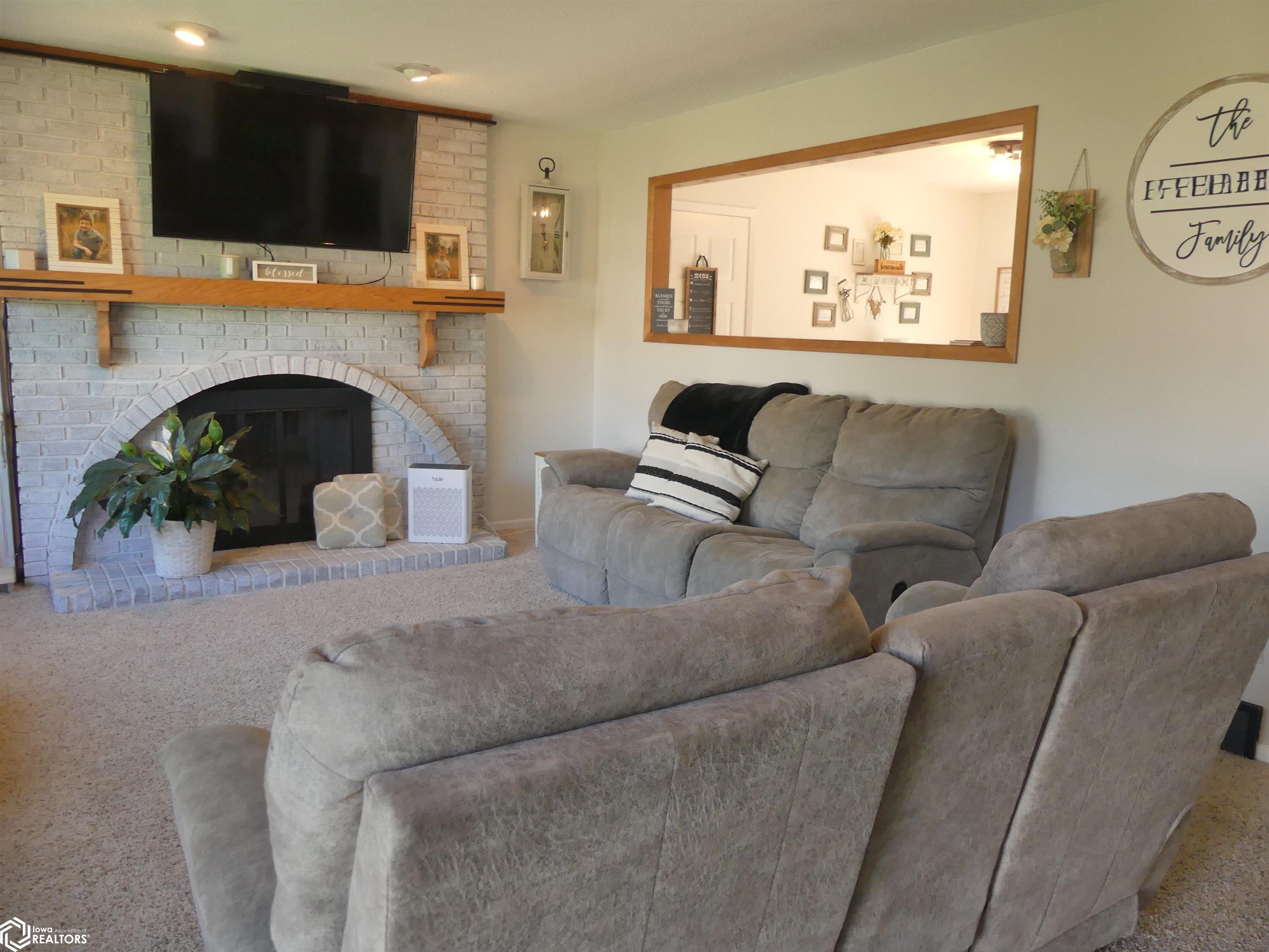 504 Southdale Drive, Carroll, Iowa image 3