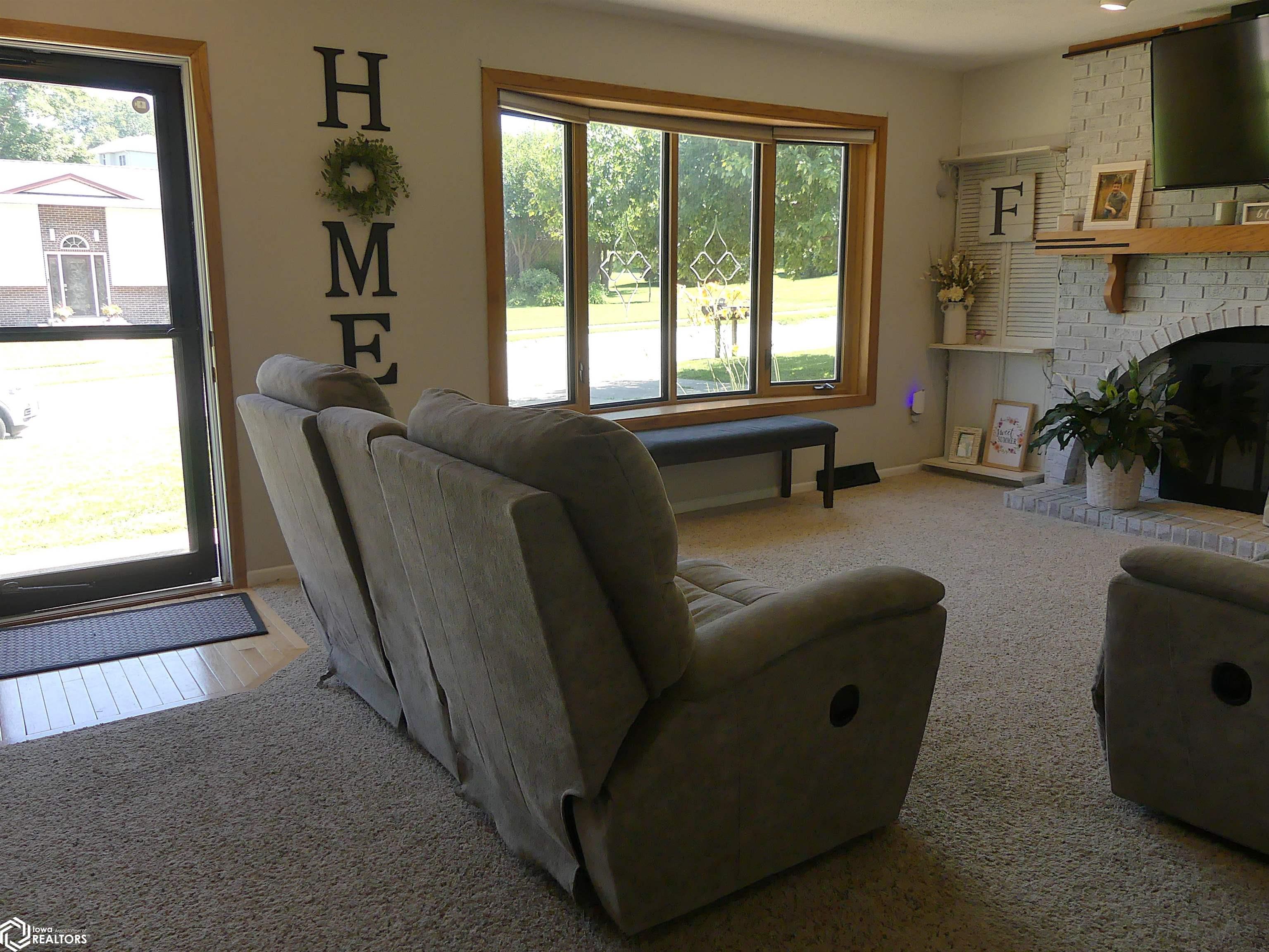 504 Southdale Drive, Carroll, Iowa image 4