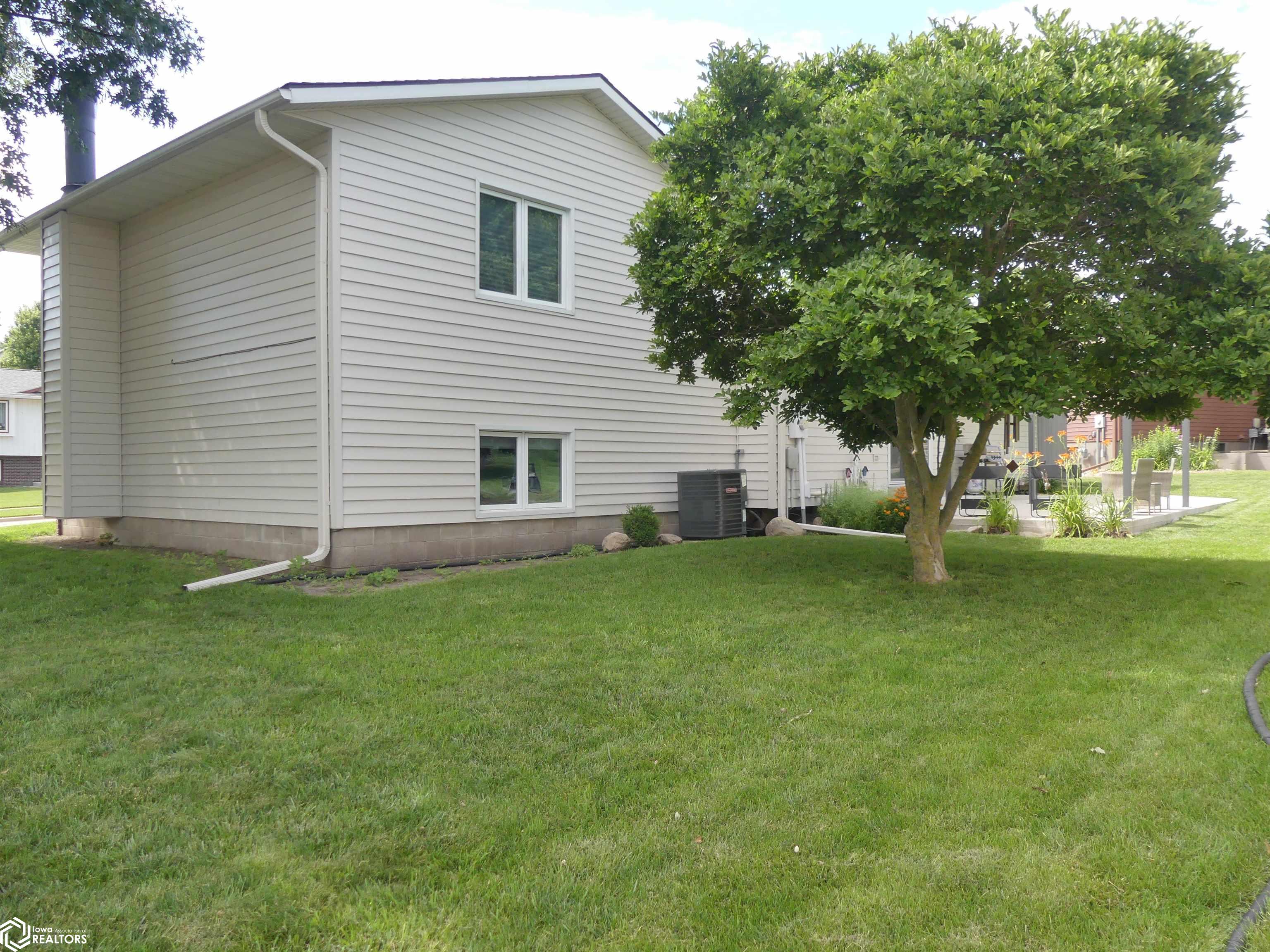 504 Southdale Drive, Carroll, Iowa image 46