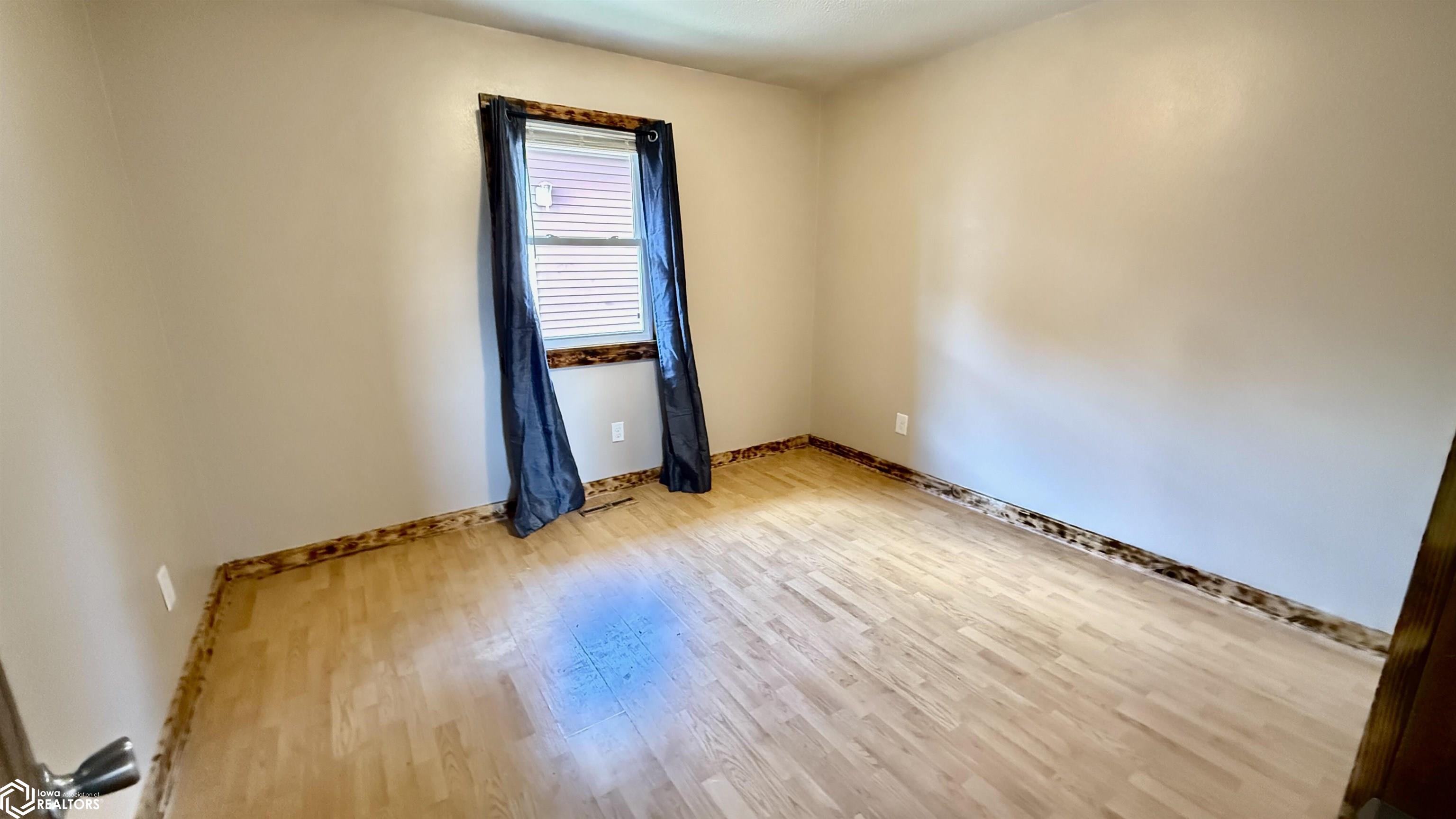811 Curran Street, Burlington, Iowa image 12