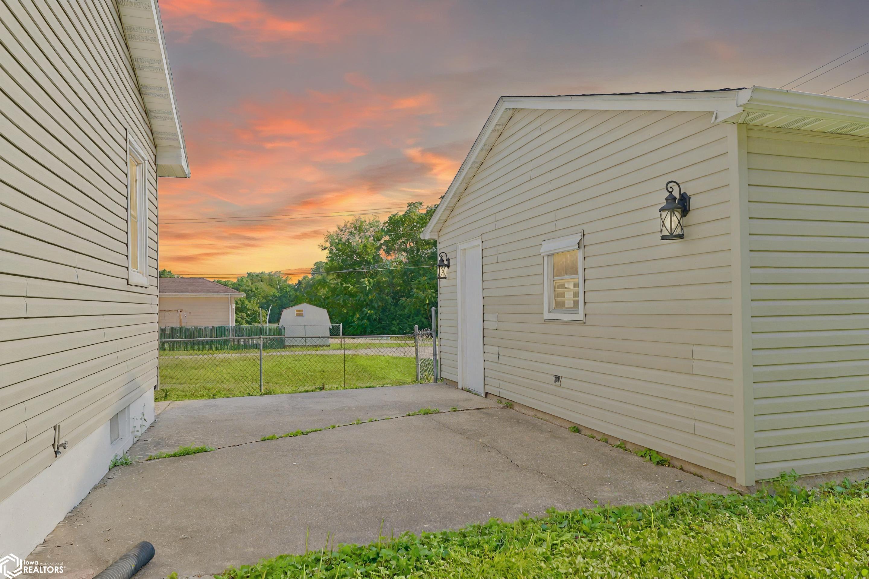 811 Curran Street, Burlington, Iowa image 20