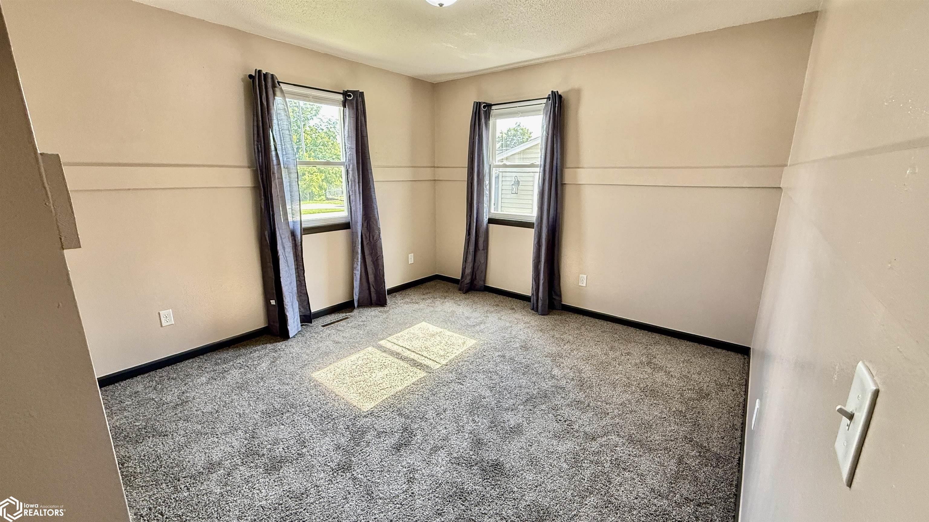 811 Curran Street, Burlington, Iowa image 9