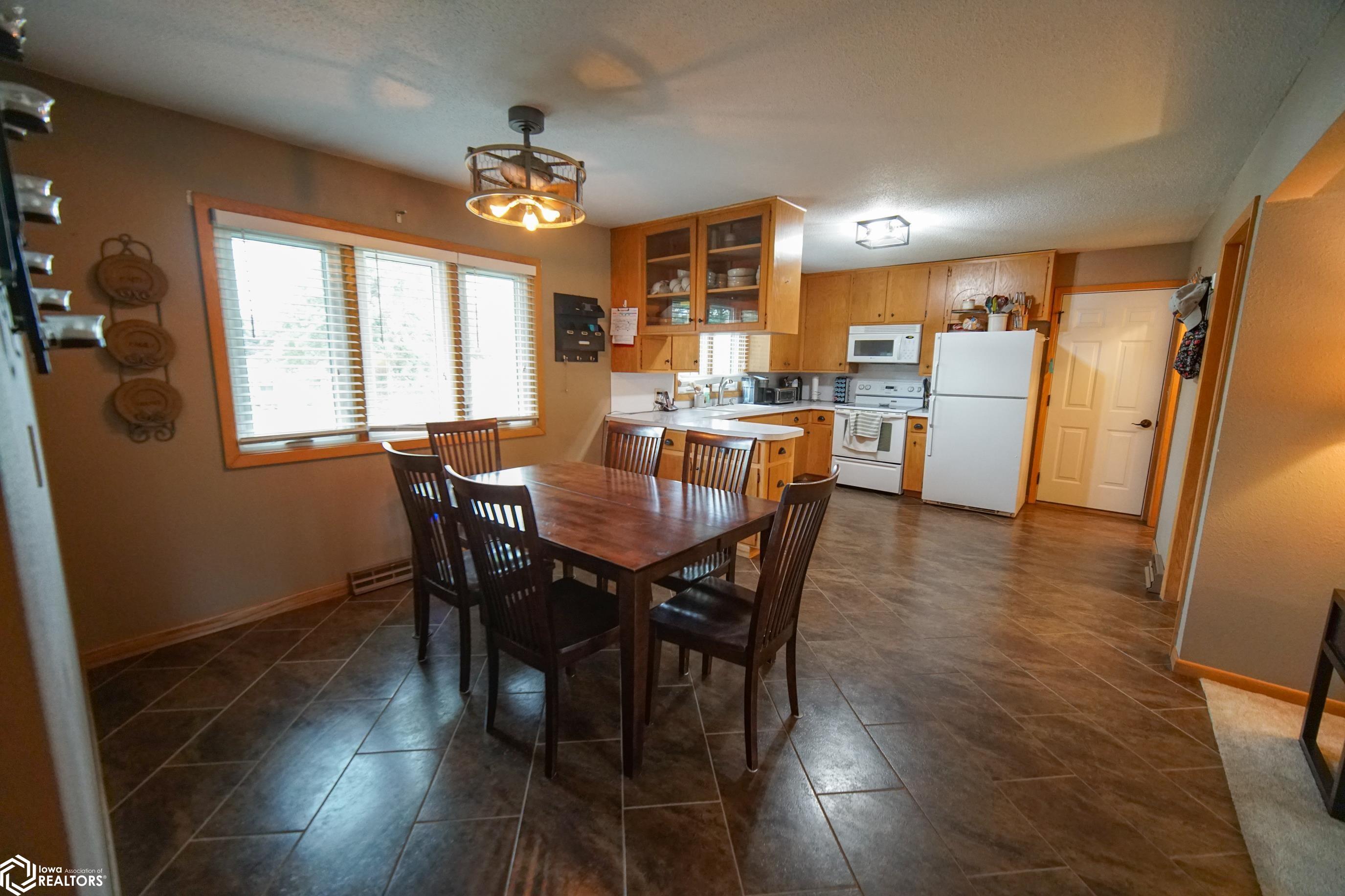 707 9th Ave, Ackley, Iowa image 11