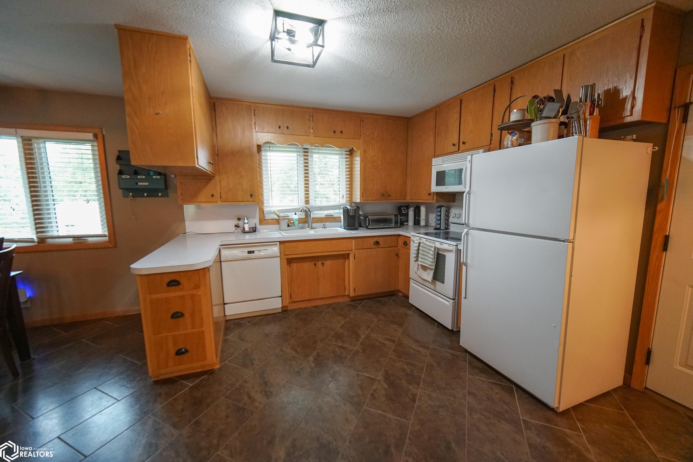 707 9th Ave, Ackley, Iowa image 14