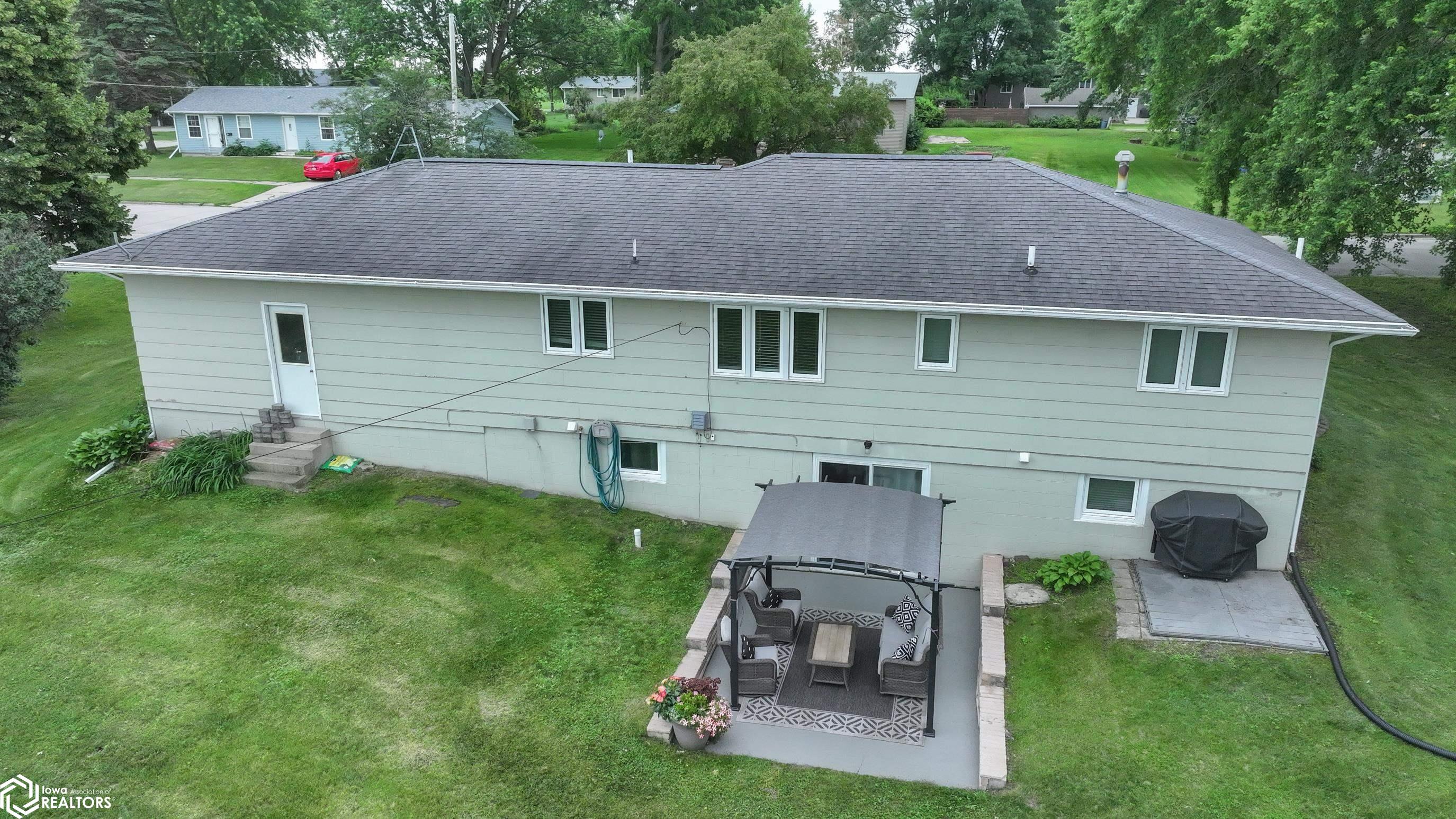 707 9th Ave, Ackley, Iowa image 4