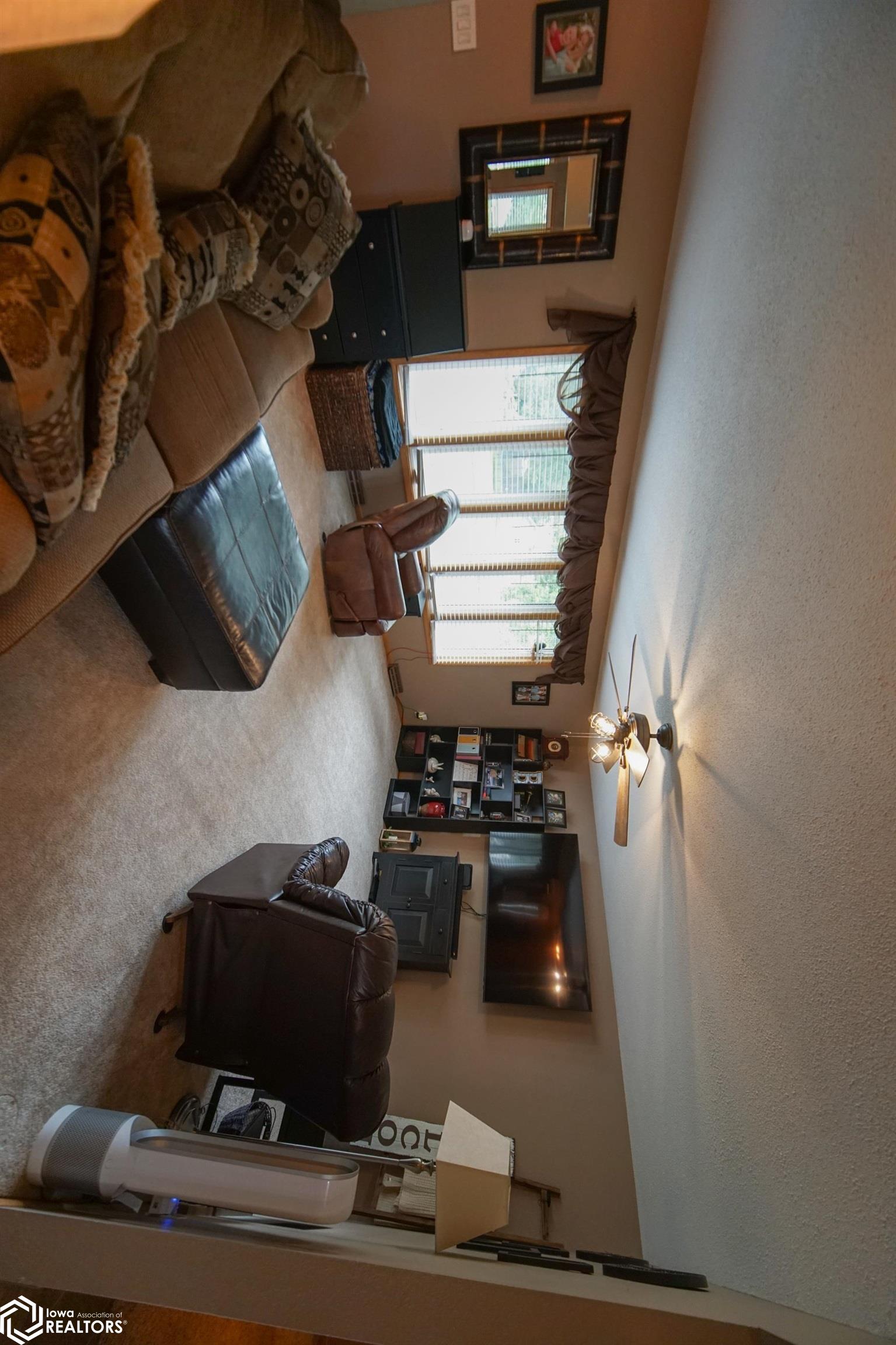 707 9th Ave, Ackley, Iowa image 10