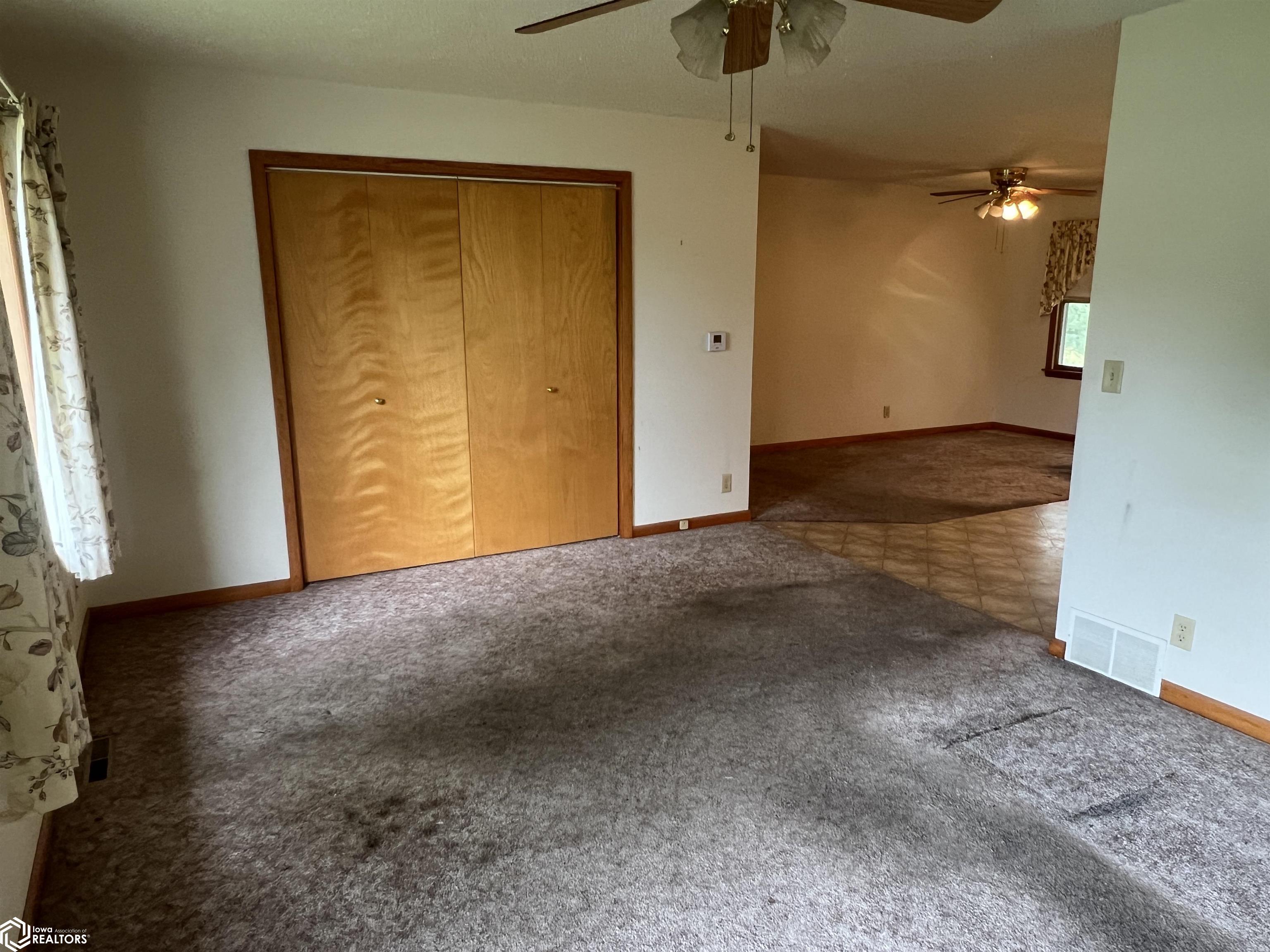 2146 S 32nd Street, Fairfield, Iowa image 3