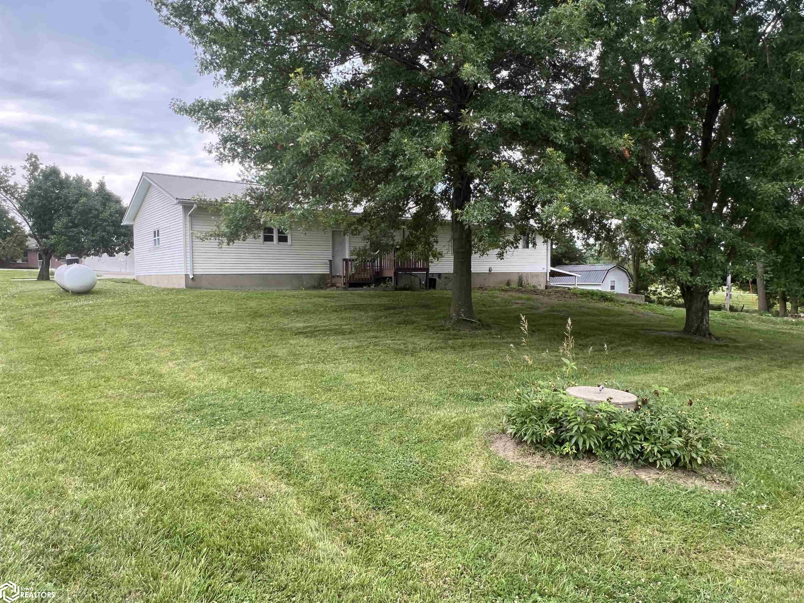 2146 S 32nd Street, Fairfield, Iowa image 26