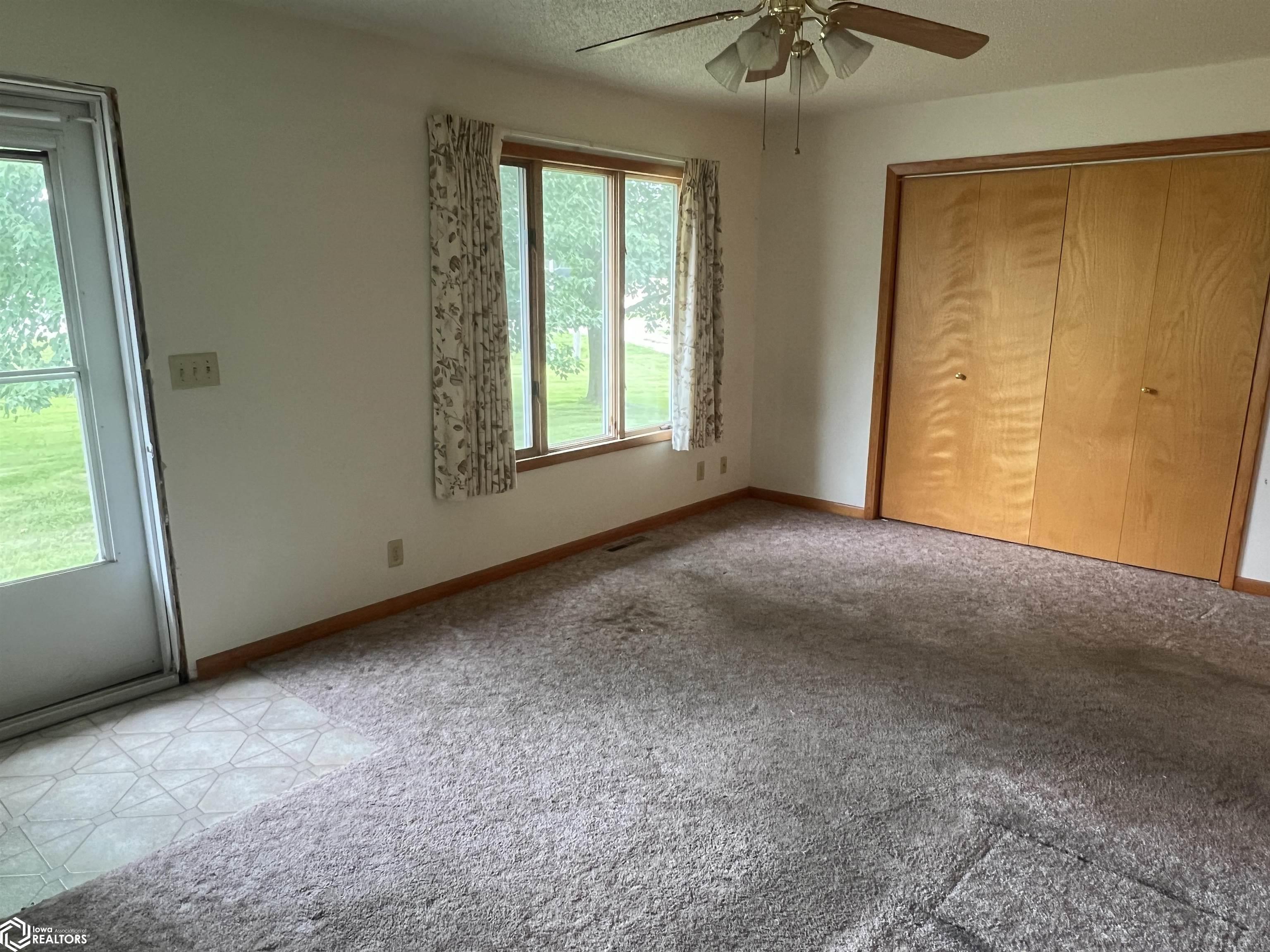 2146 S 32nd Street, Fairfield, Iowa image 4