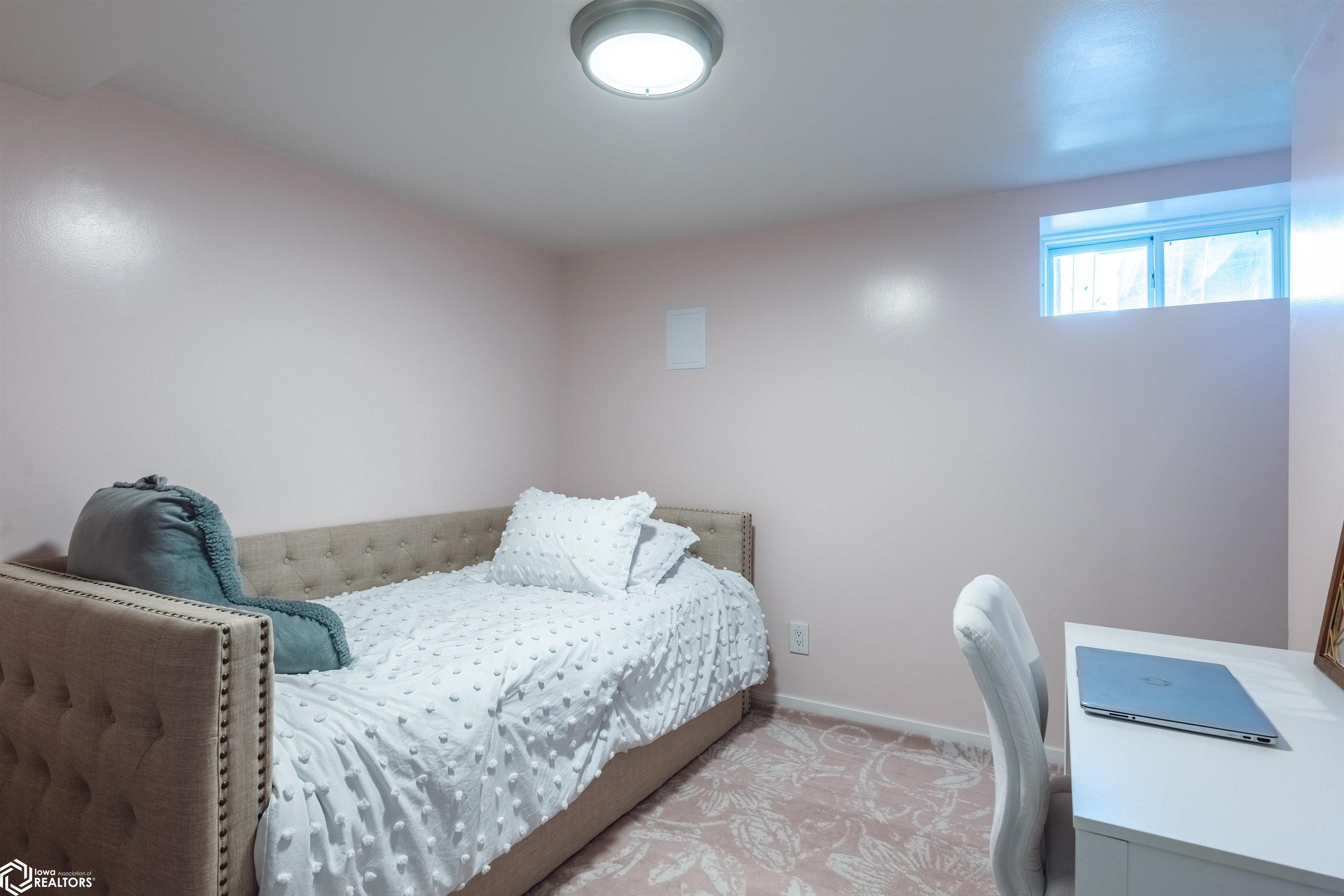 915 Maplecrest Drive, Harlan, Iowa image 24