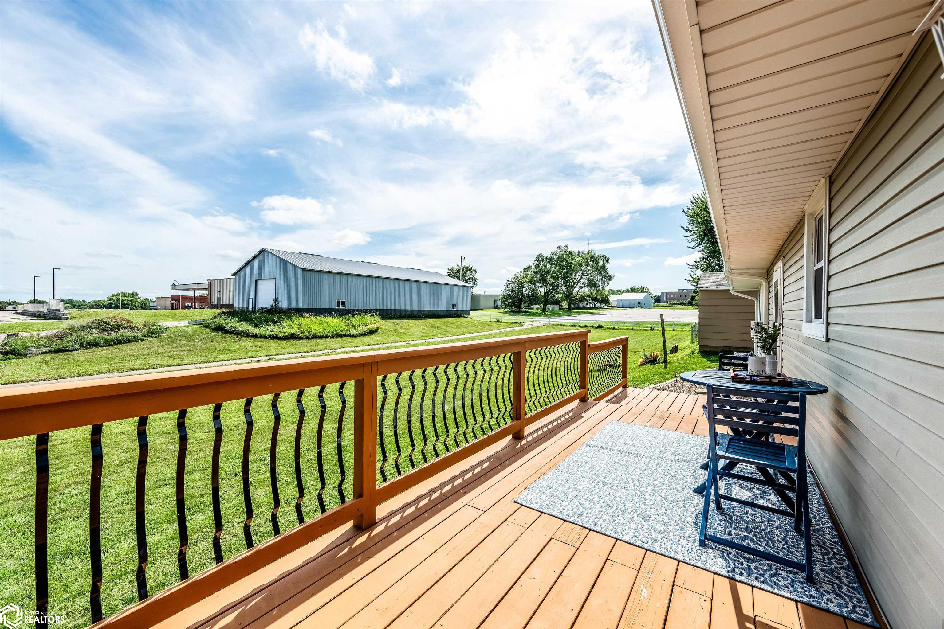 915 Maplecrest Drive, Harlan, Iowa image 26
