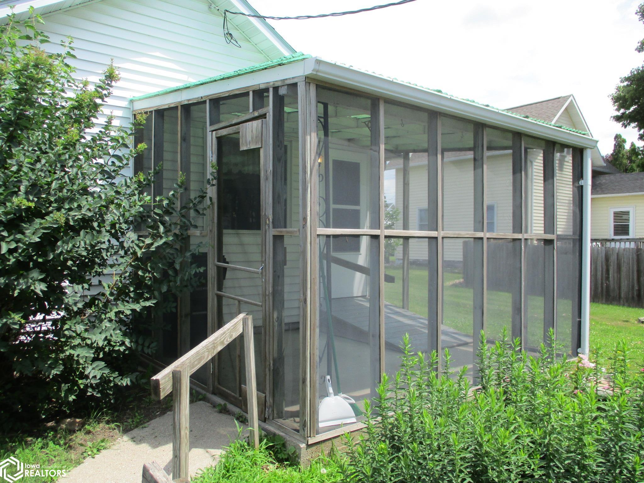 1008 Wilson Street, Dysart, Iowa image 29