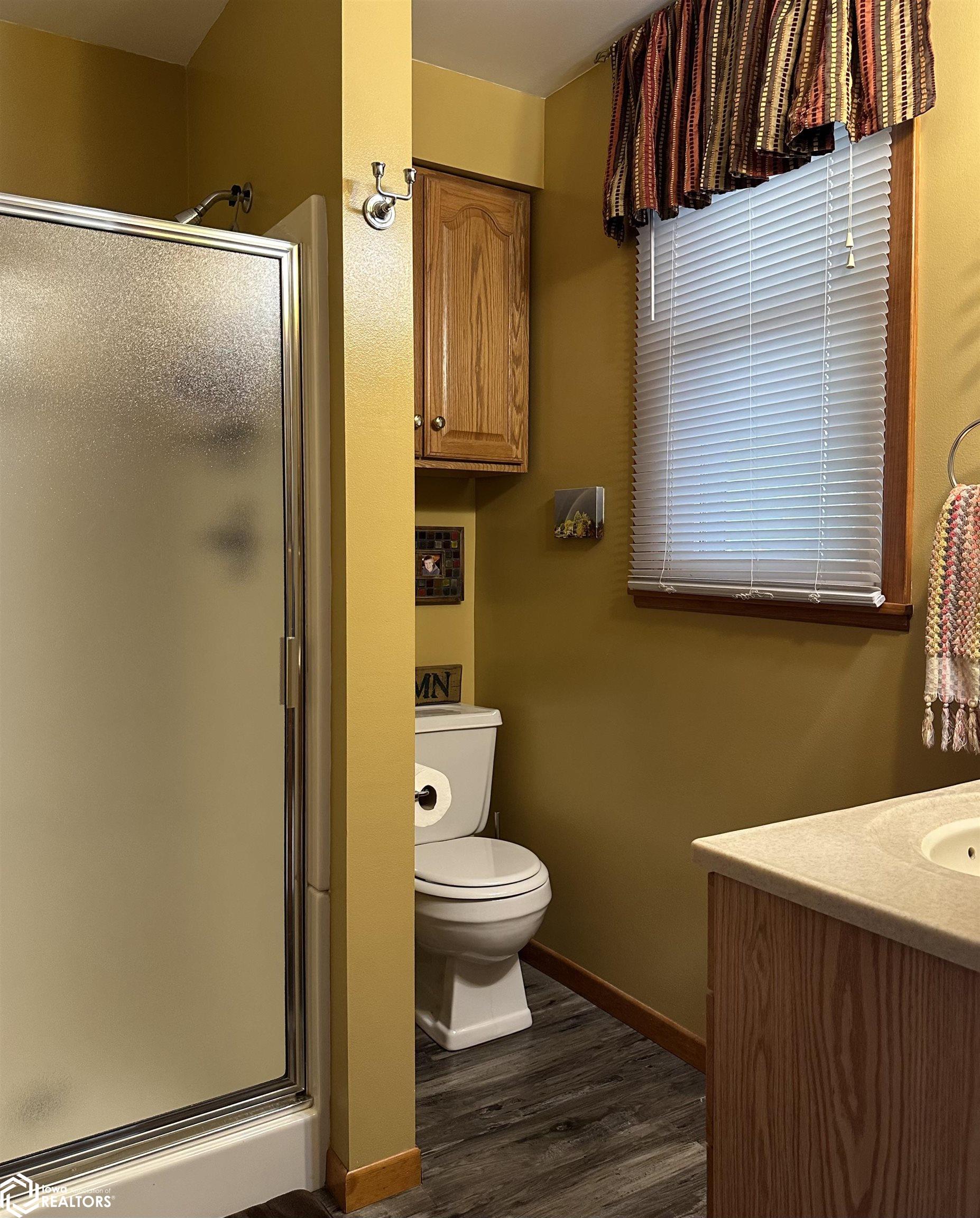 534 N 8th Street, Chariton, Iowa image 16