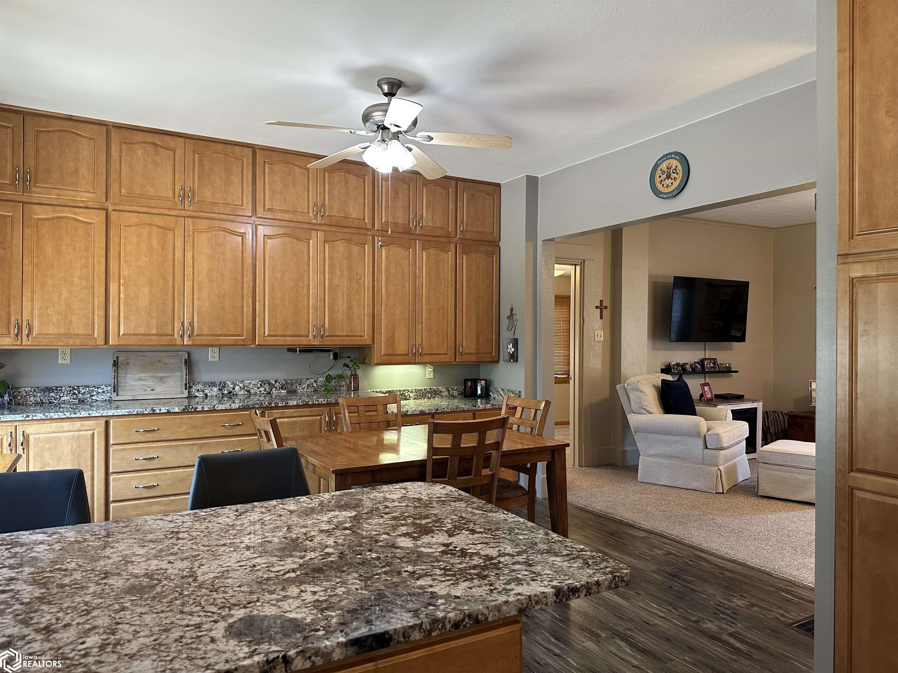 534 N 8th Street, Chariton, Iowa image 23