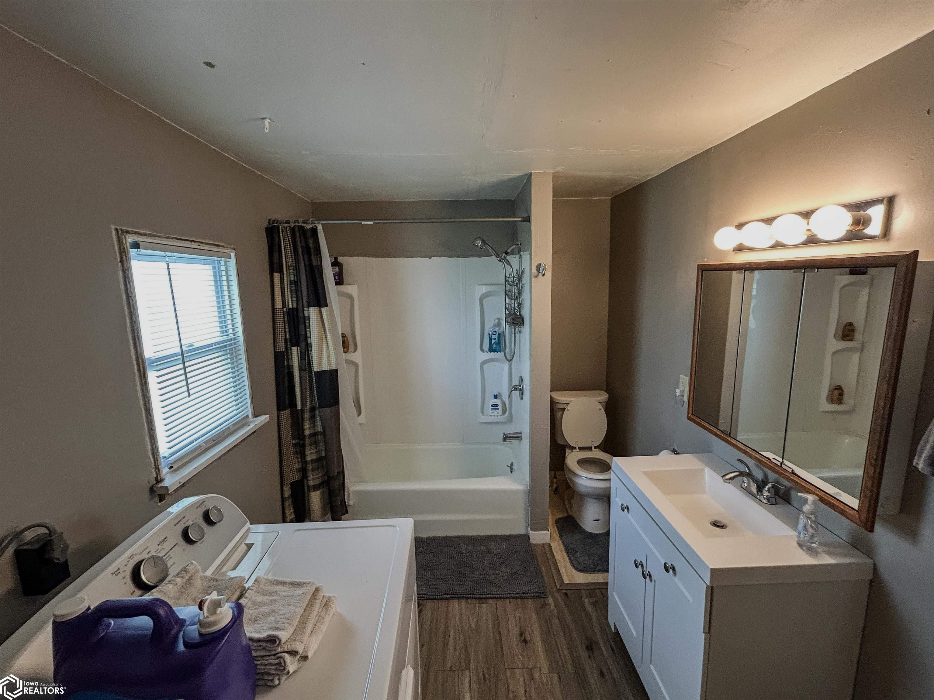 202 E Cedar Street, Massena, Iowa image 38