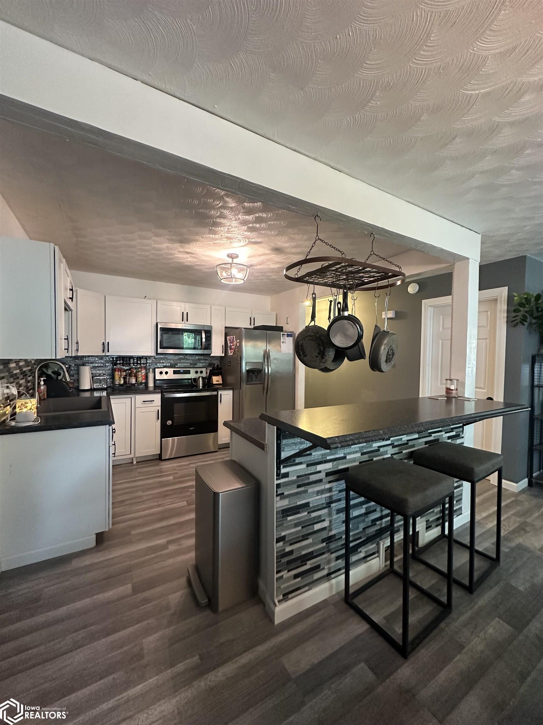 2608 Crapo Drive, Burlington, Iowa image 6