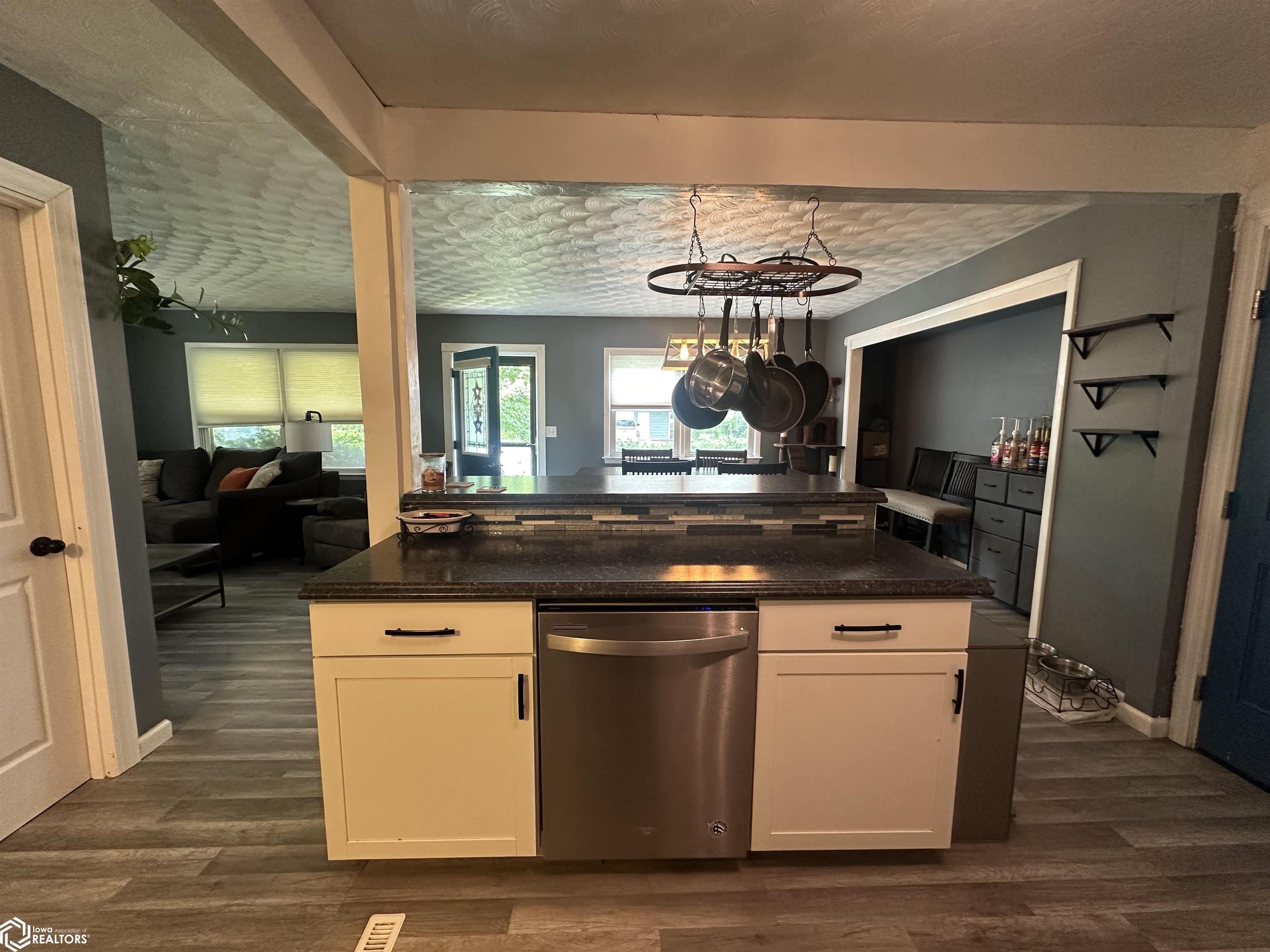 2608 Crapo Drive, Burlington, Iowa image 7