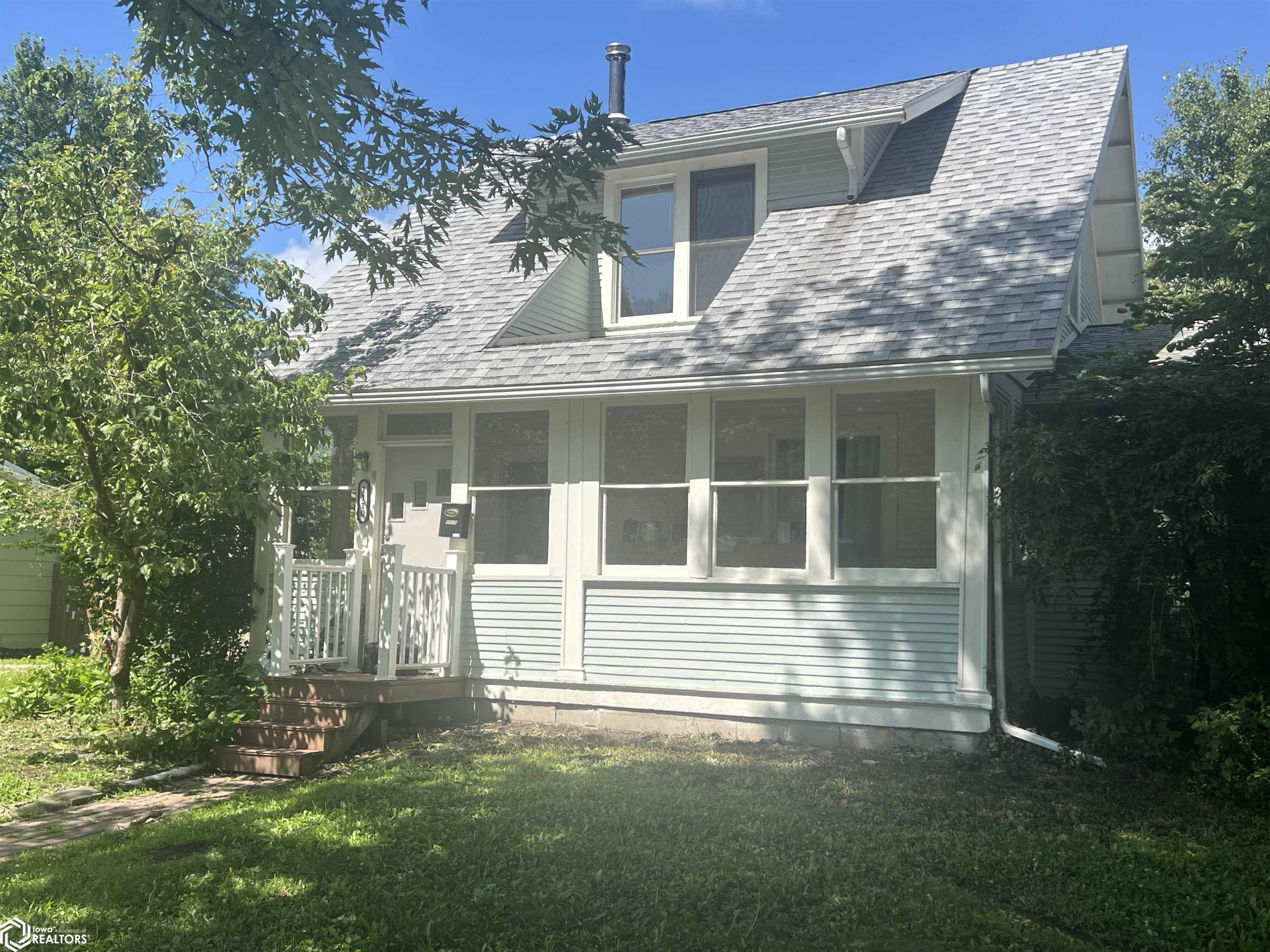 1110 S 5th Street, Fairfield, Iowa image 1