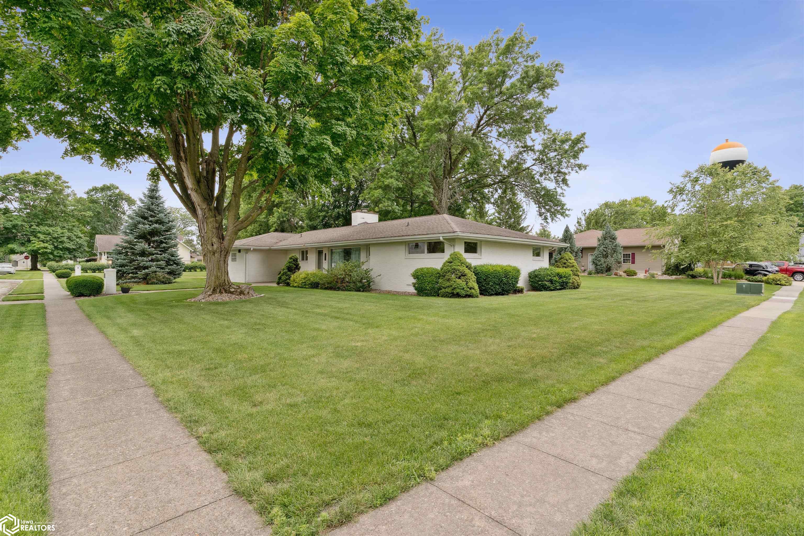 205 S Cedar Street, Mediapolis, Iowa image 2